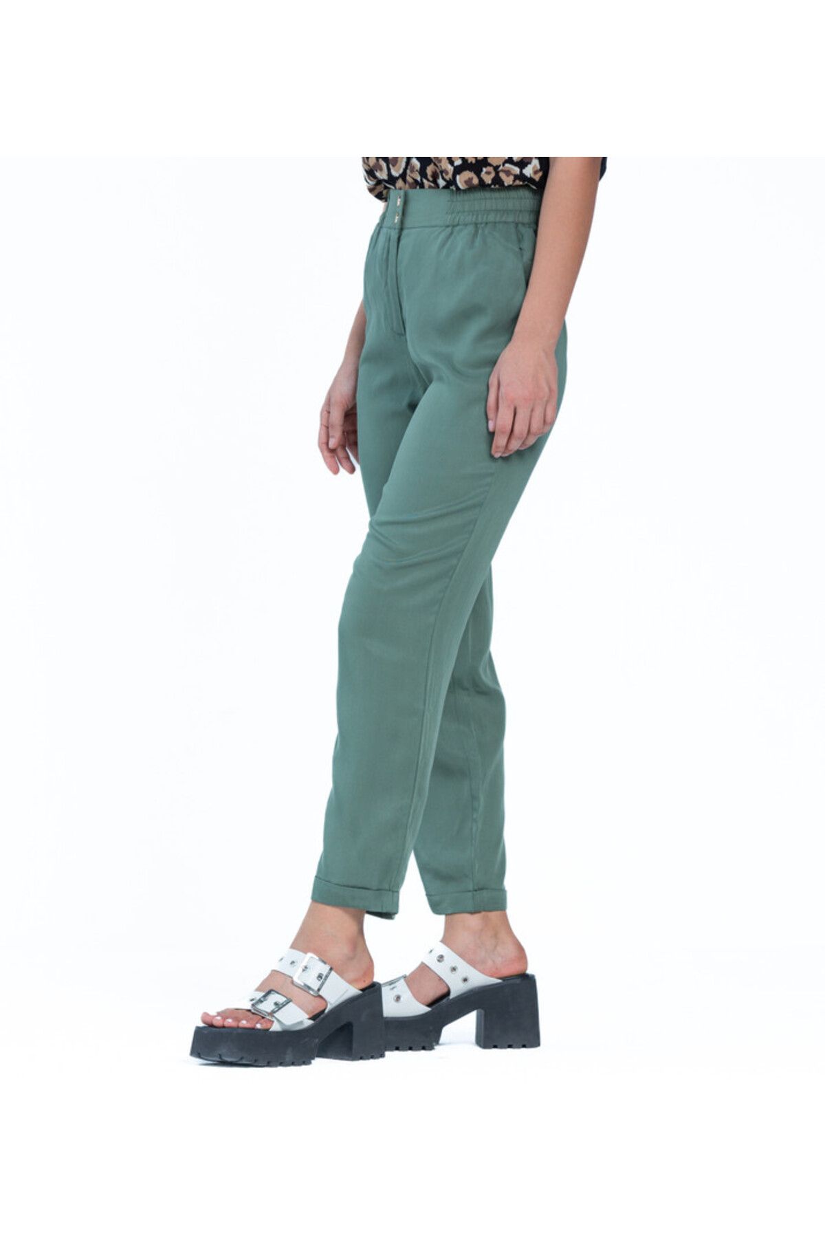 Zabaione-Green High-Waist Pants 2