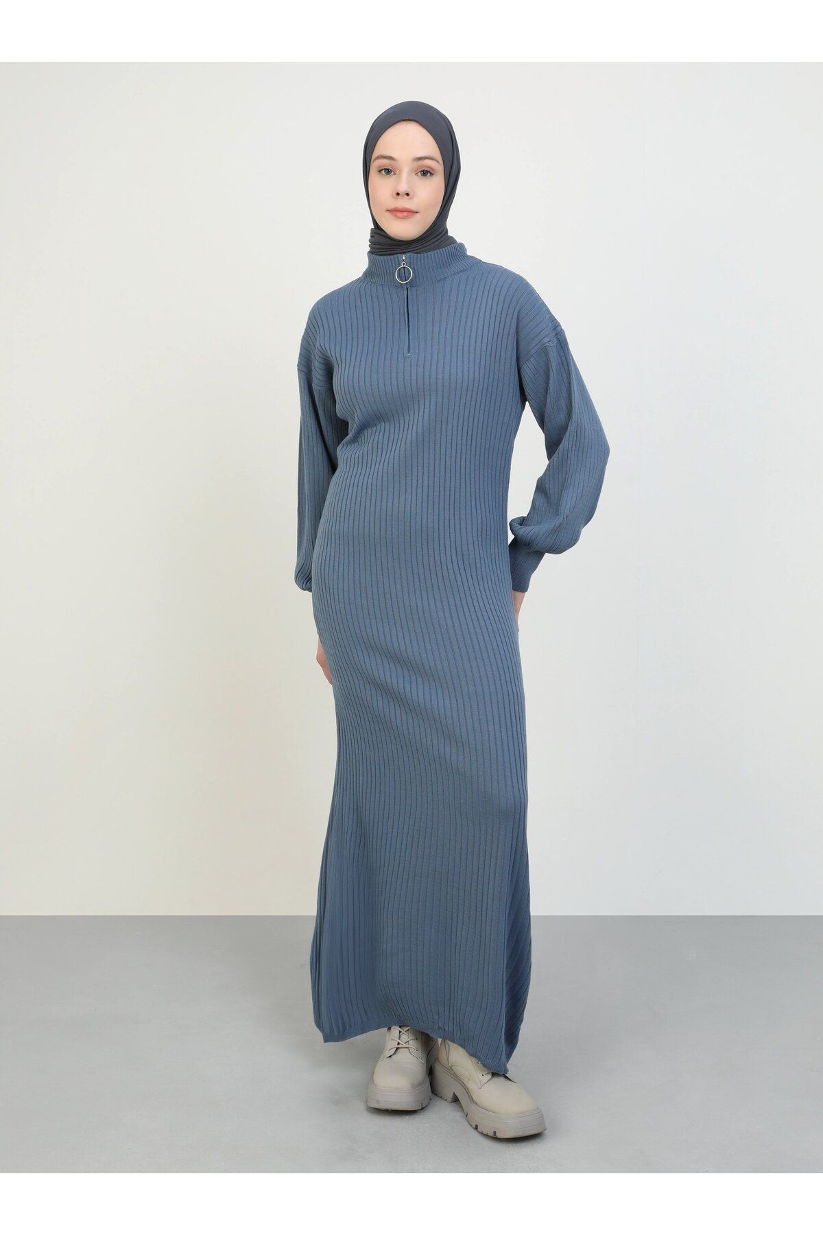 Por La Cara-Dark Indigo Knitwear Hijab Dress - Por La Cara 1