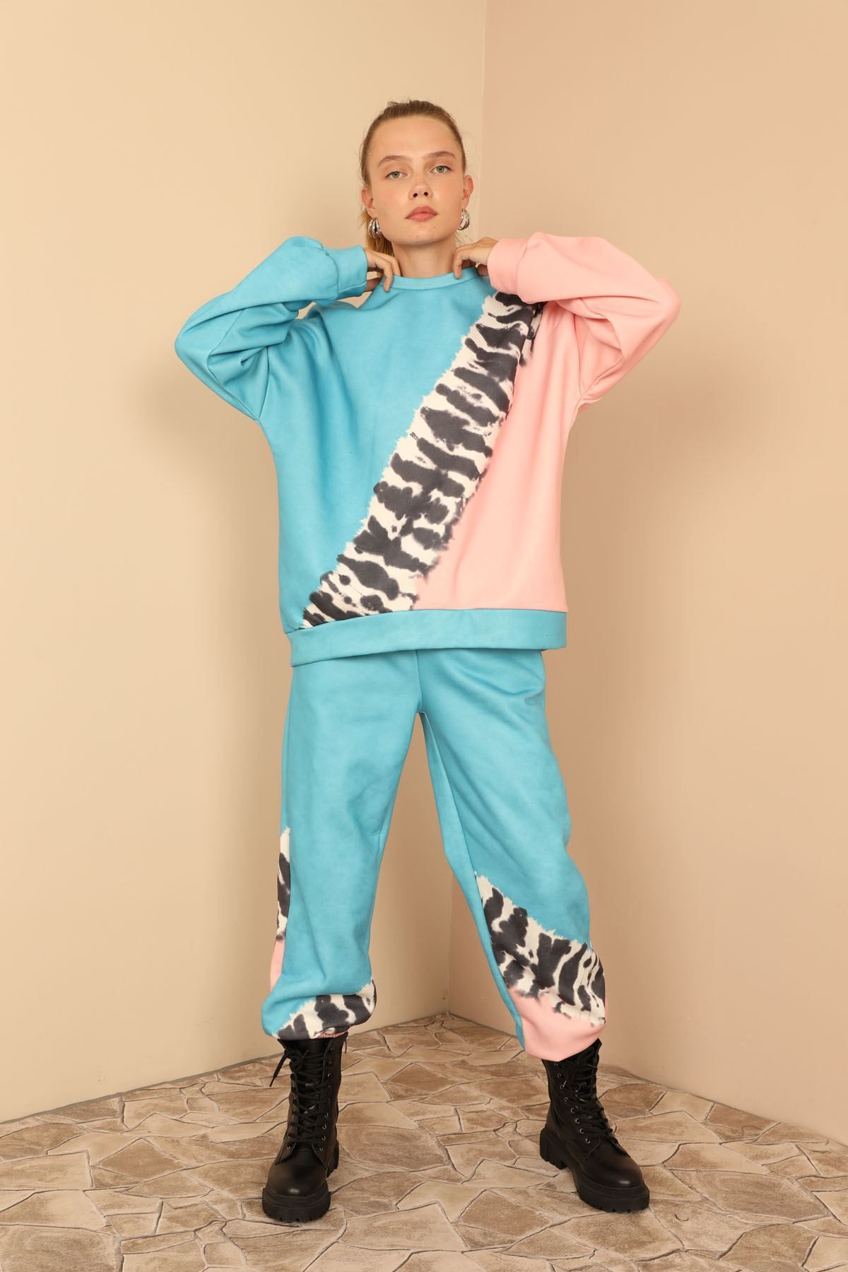 BEEMU 3 İplik Kumaş Uzun Kol Oversize/Salaş Zebra Desen Kadın Takım-Mavi