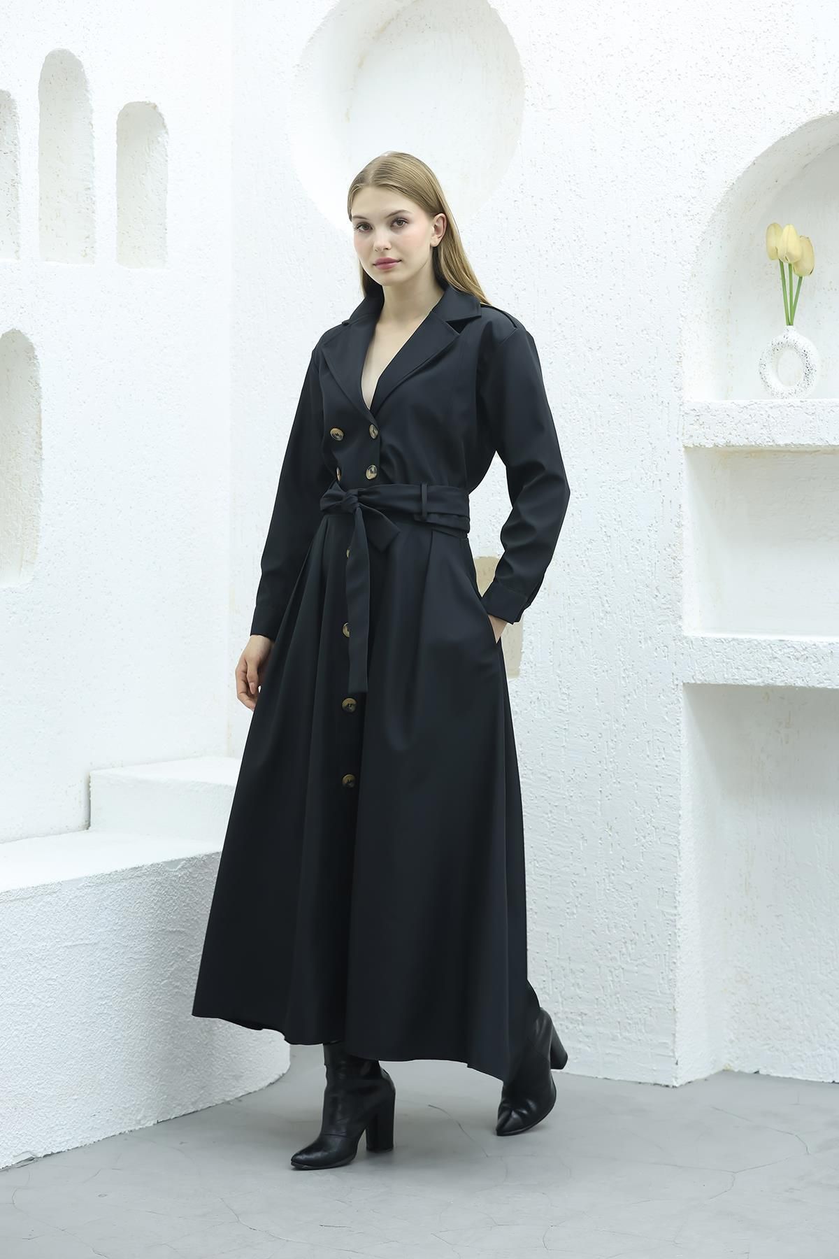 QUBERZ-Black Bondit Skirt Suit 2