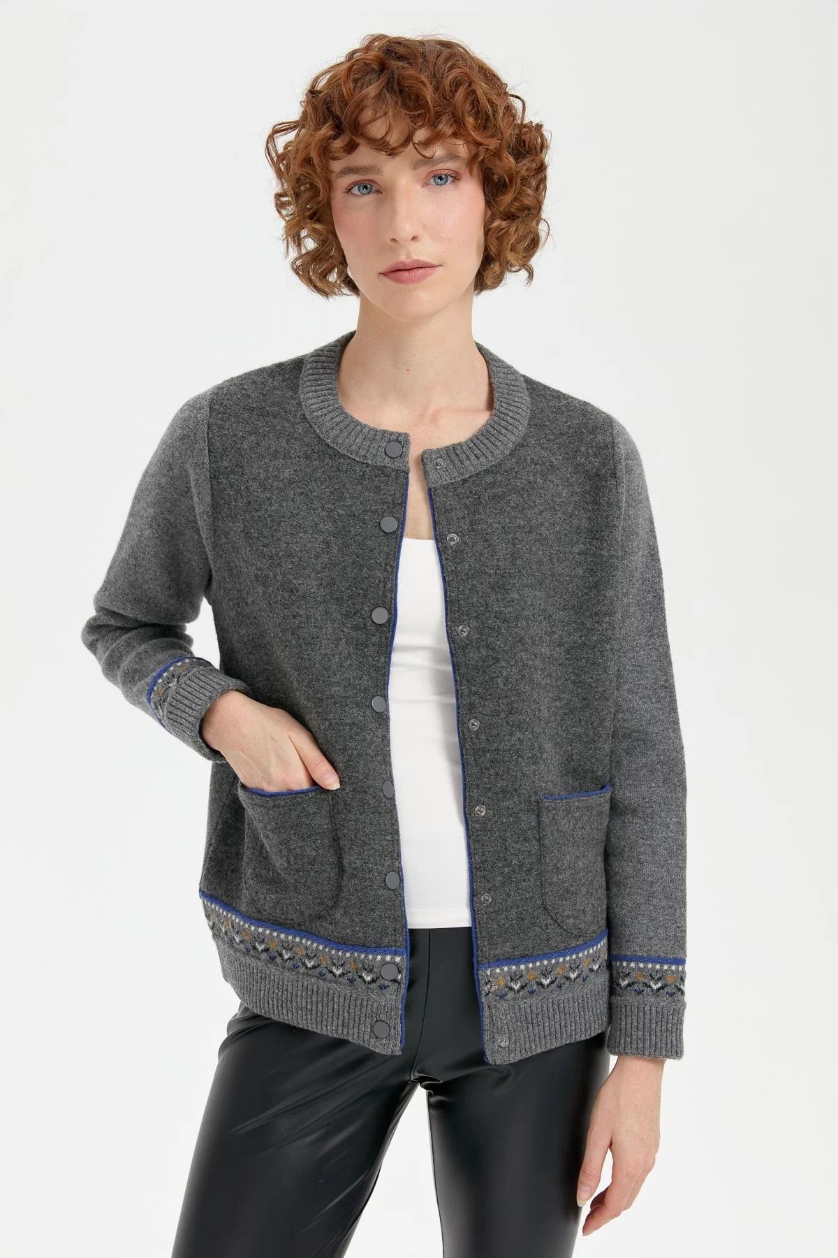 Desen Triko-Women's Woolen Jacket in Smoke Color - Crew Neck and Print Sleeves 24085 4