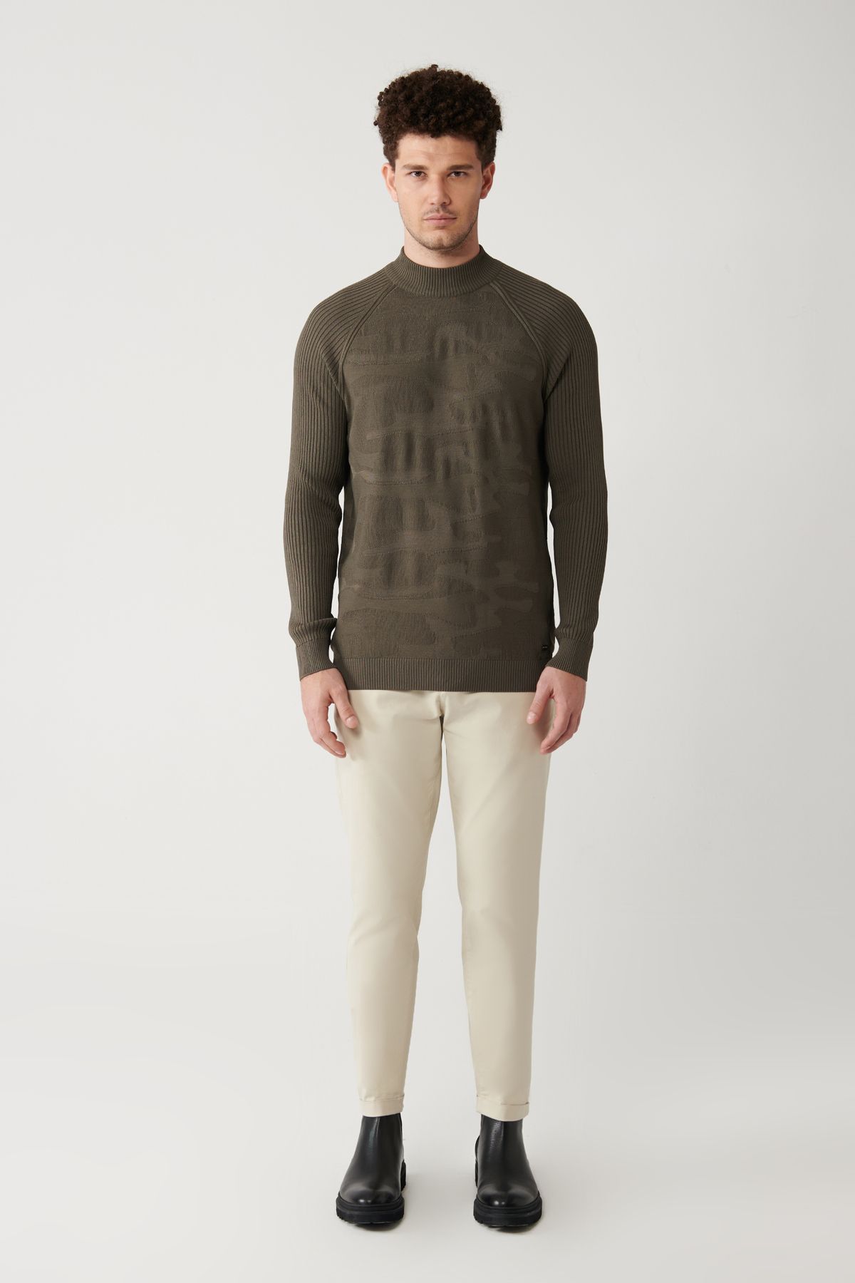 Avva-Khakifarbener Rayon-Strickpullover mit Rundhalsausschnitt und Tarnmuster für Herren A32y5046 5
