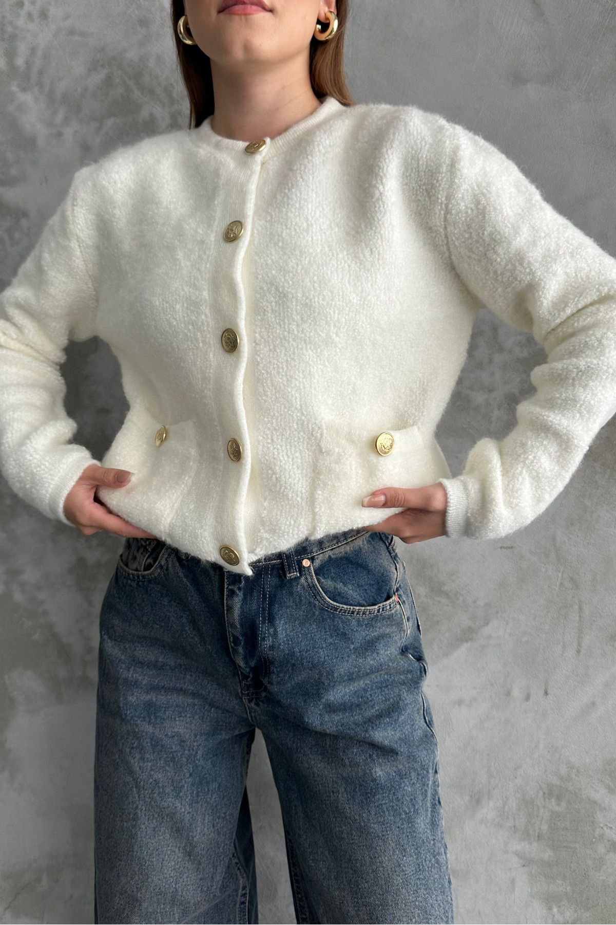 macharel jeans-Ecru Curl Knitted Buttoned Sweater Cardigan with Pockets 4