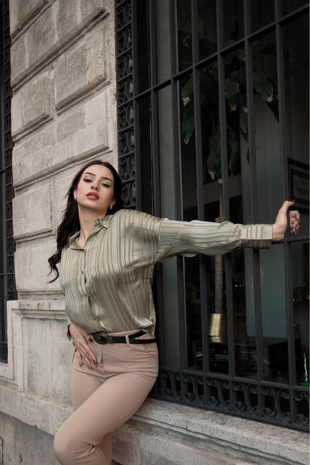 Hisleria  Lizbon Saten Kumaş Oversize Yeşil Gömlek - Görsel 3