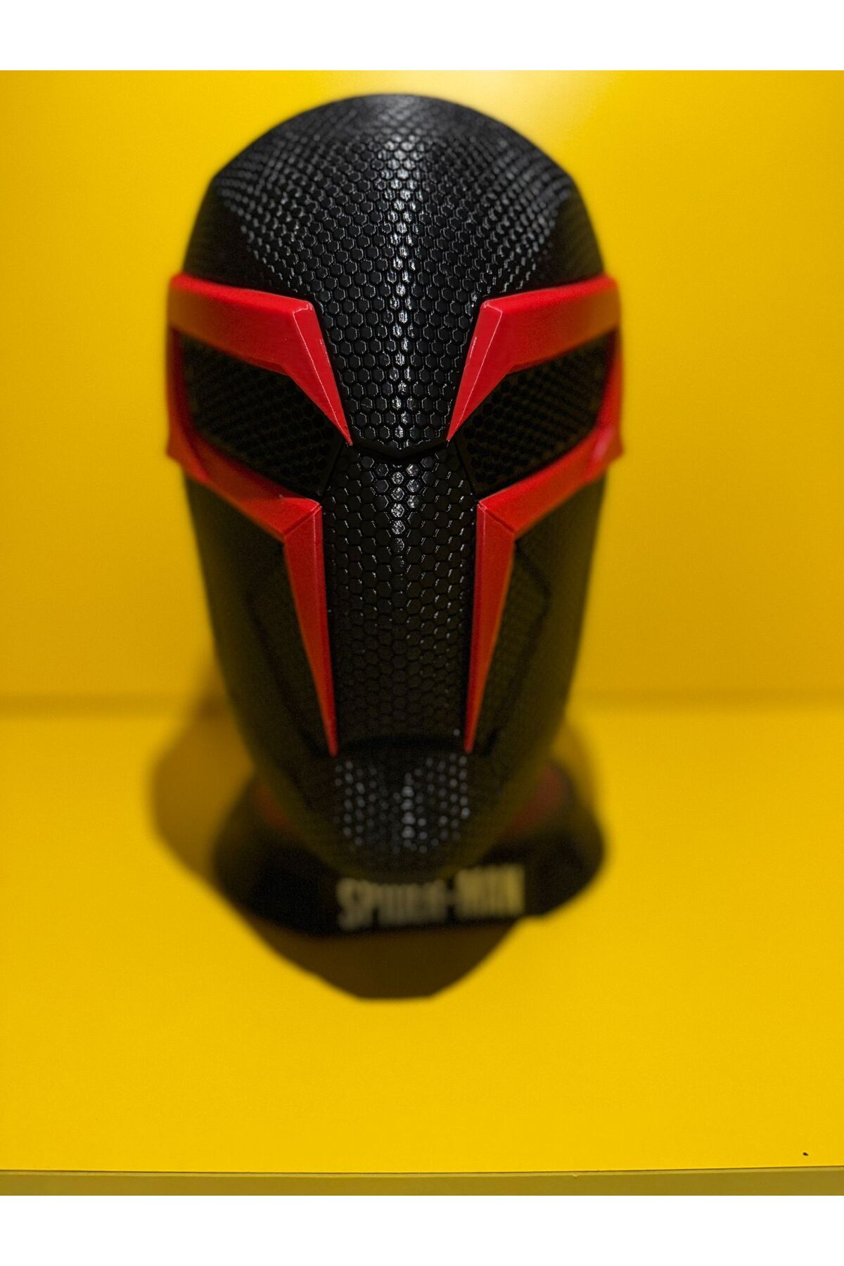 Hismet Örümcek Adam 2099 Versiyonu Maske Mıknatıslı Plastik Maske Giyilebilir Gerçekçi Maske
