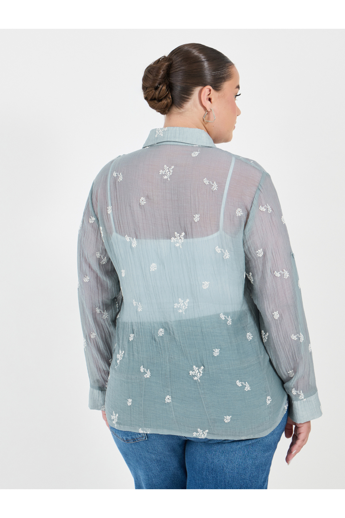 Styli-Plus Size Embroidered Shirt with Roll-Up Sleeves 5