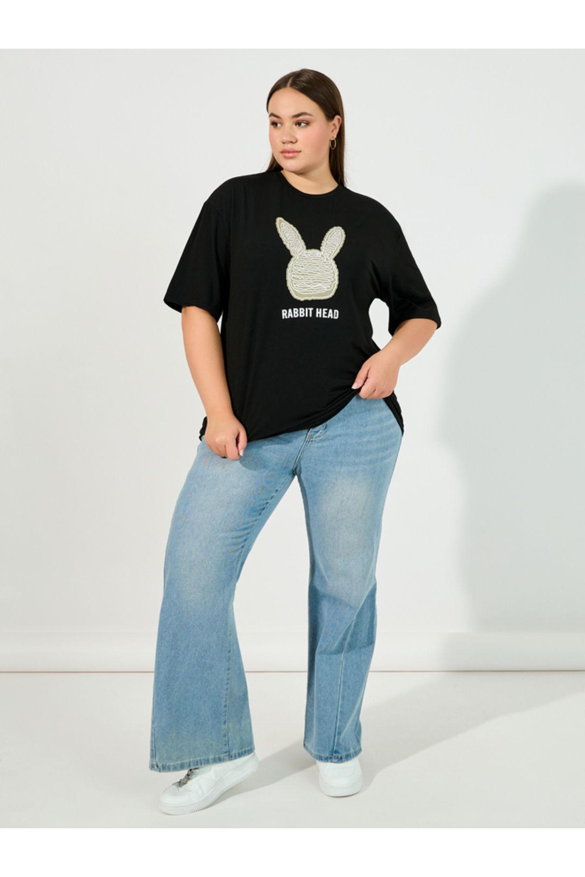 Styli-Plus Size Rabbit Graphic Print Oversized T-Shirt 2