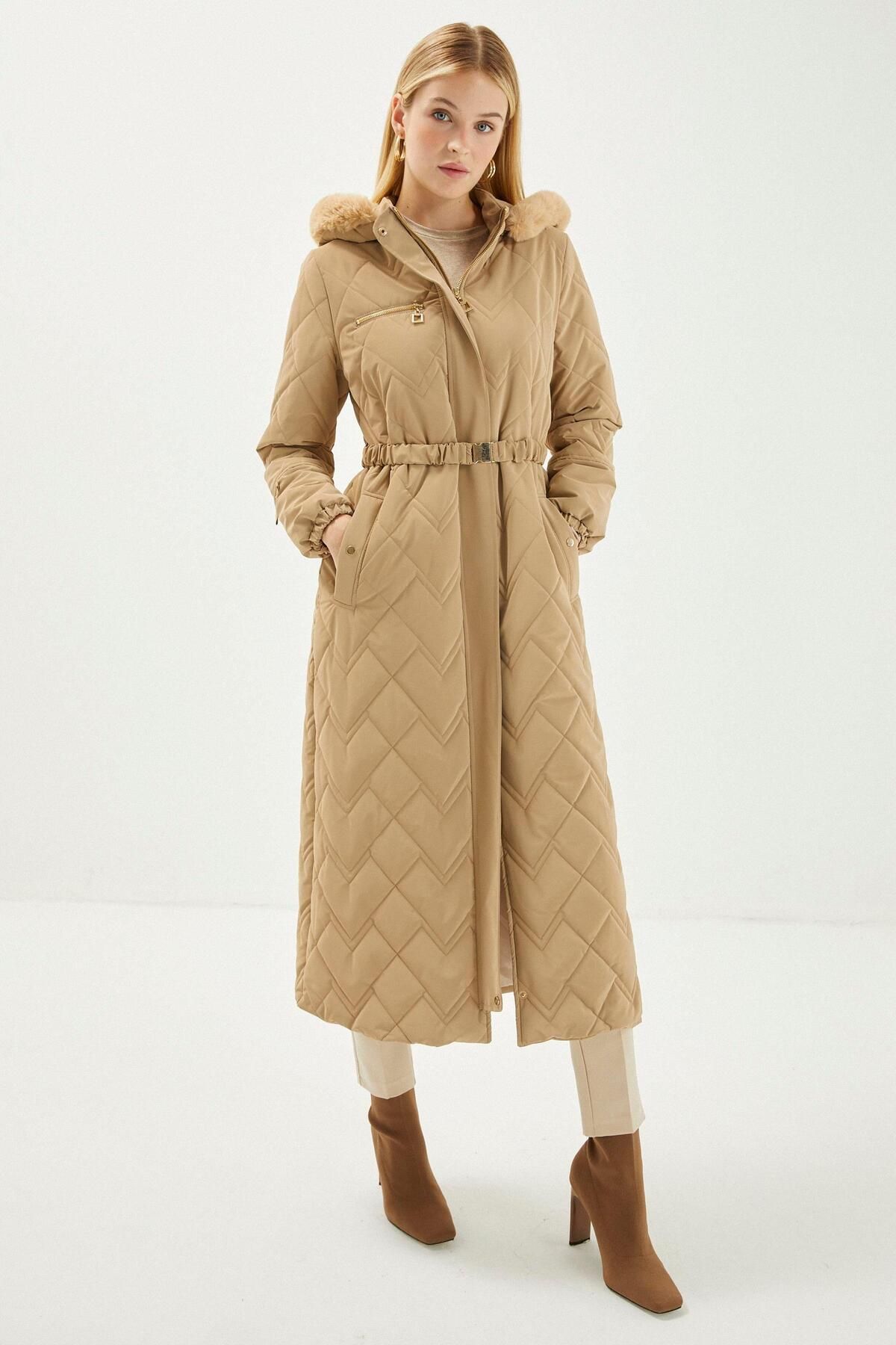 Zühre-Fur Detailed Hooded Long Beige Puffer Coat 12765 1