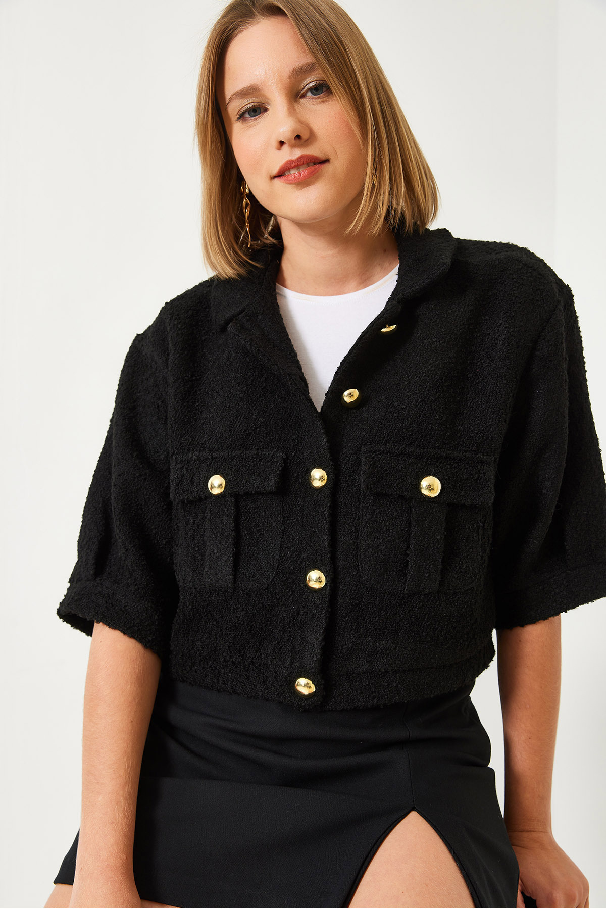 LUCCI Cropped Plush Buttoned Jacket with Shirt Collar 2