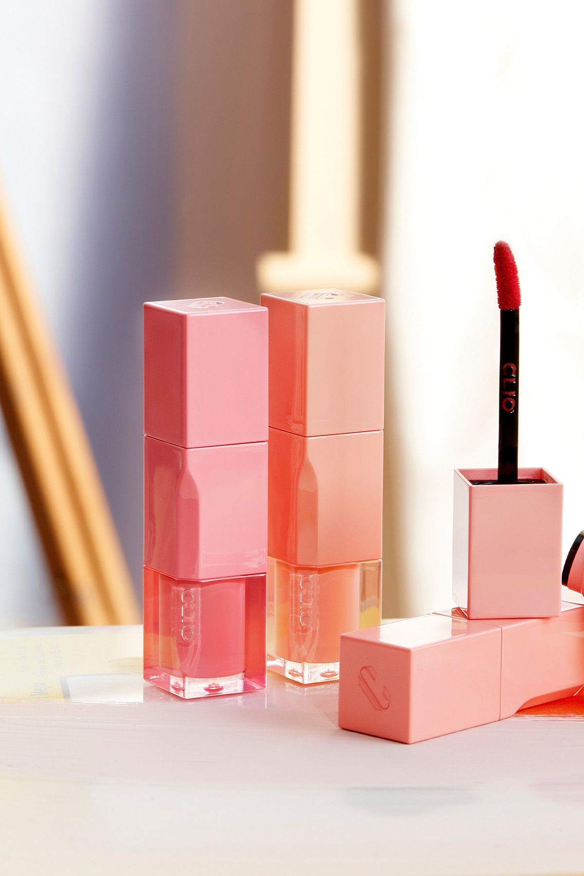 CLIO-Clio Dewy Syrup Tint - Luminous Colors, Moisturizing, Long-Lasting (01 Hannam in Red) 6