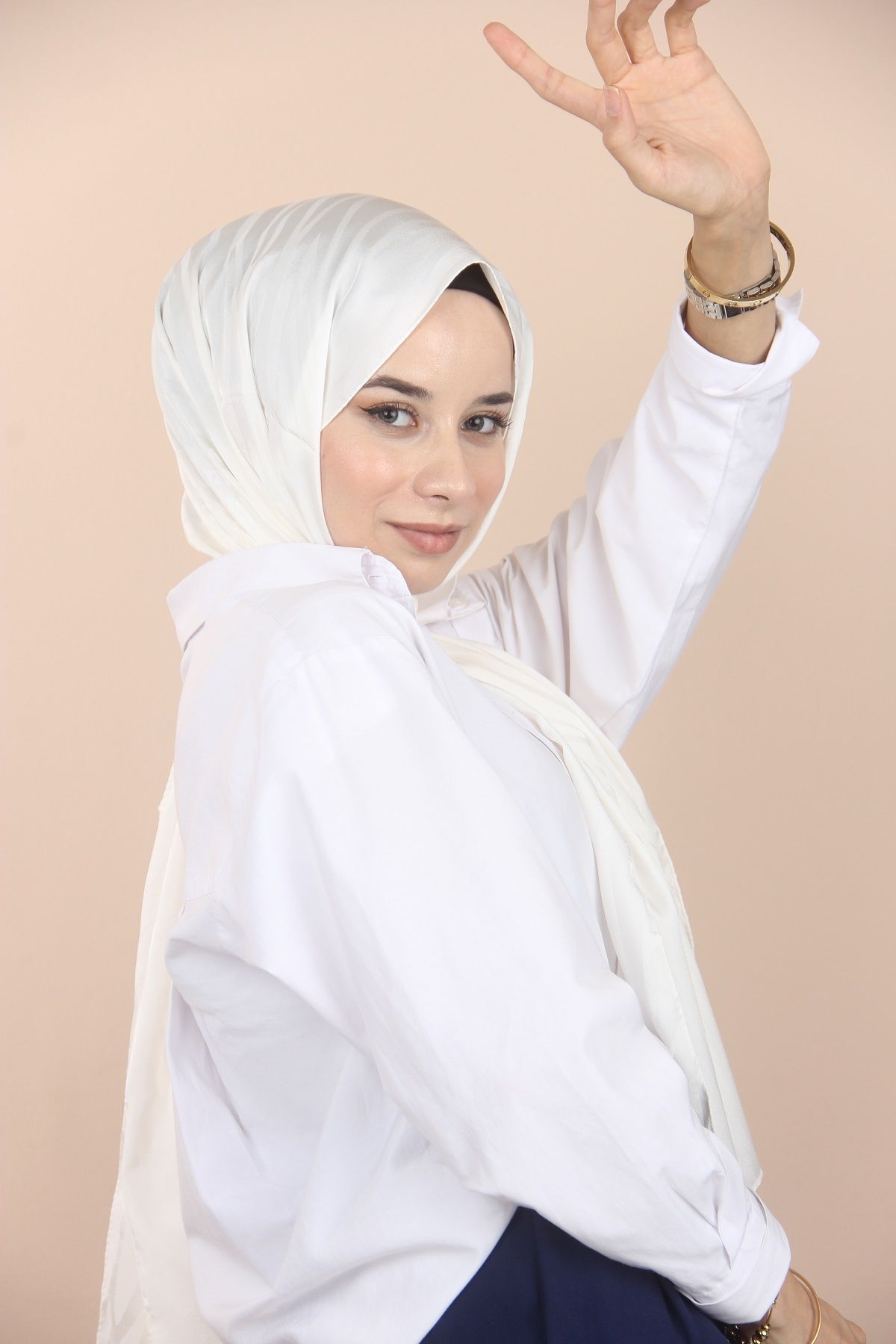 Sima-Loryan Ecru Scarf - Jacquard Tree Shell Patterned Shawl 5