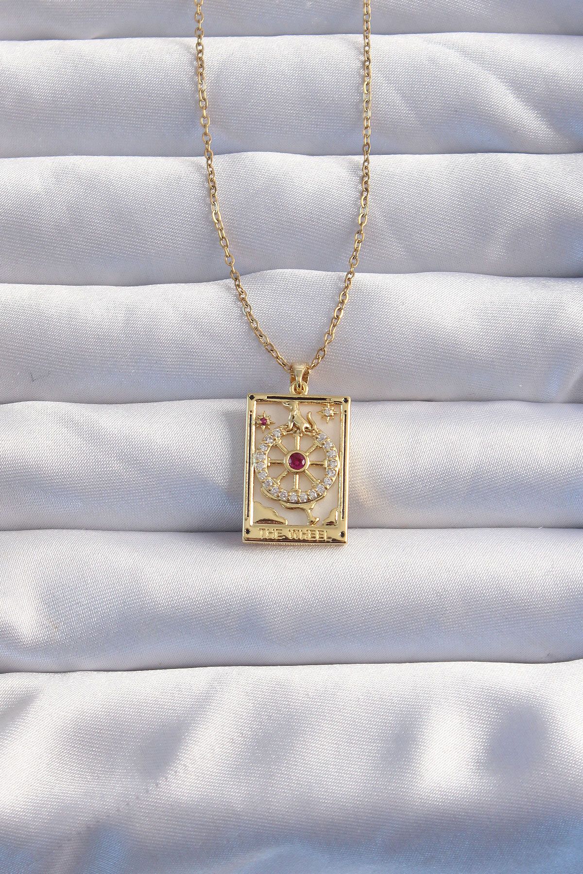 New Things 316L Çelik Zincir Gold Renk Pembe Zirkon Taşlı Tarot Kolye