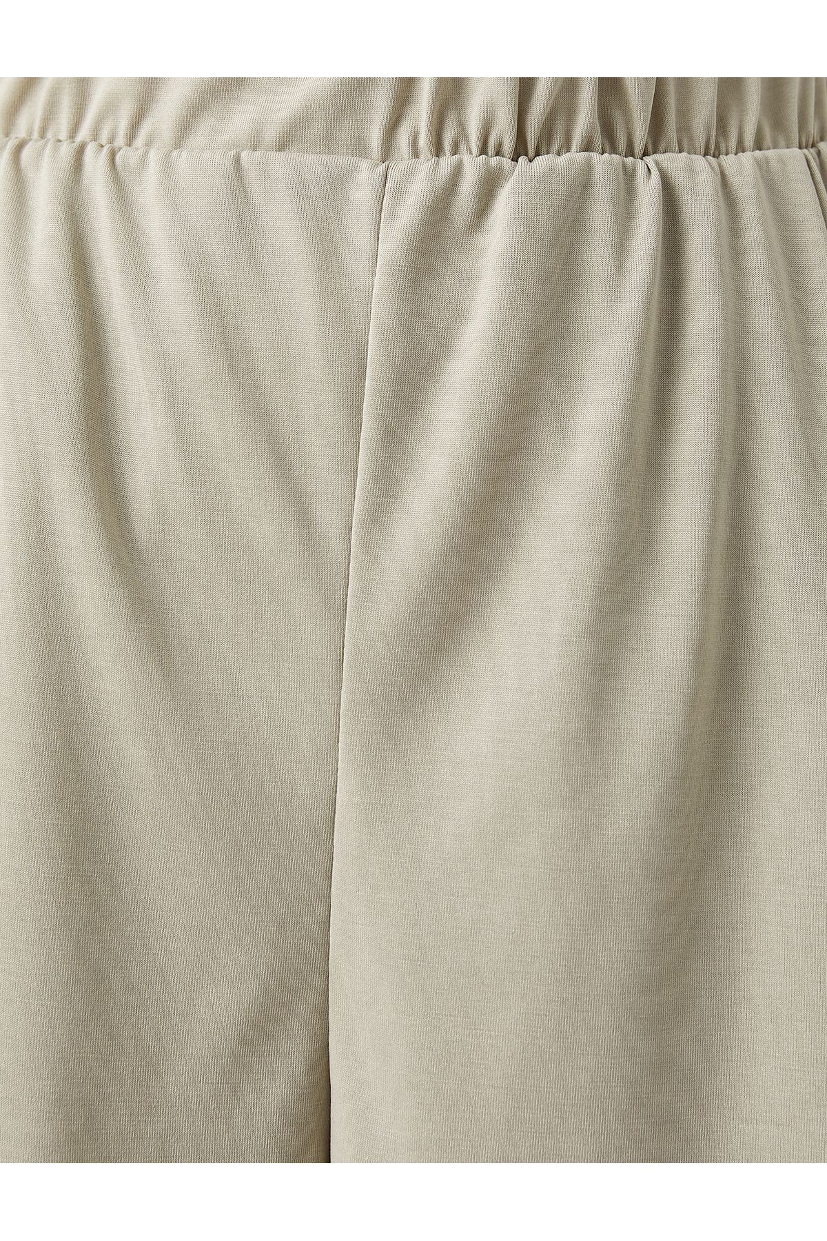 Koton-Yoga-Shorts Relax Fit aus Modalmischung 6