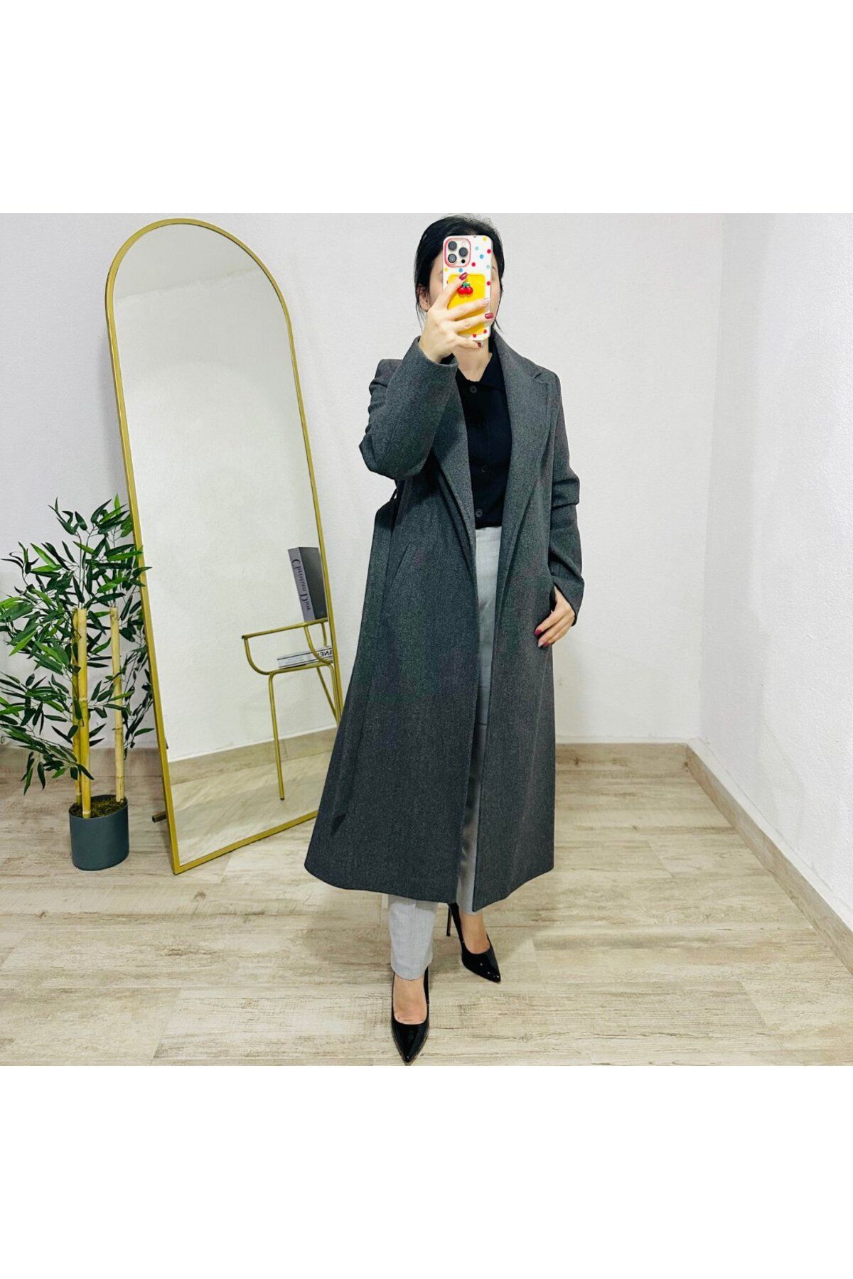 SeHlen Butik Bağlamalı Arkası Yırtmaçlı Füme Palto