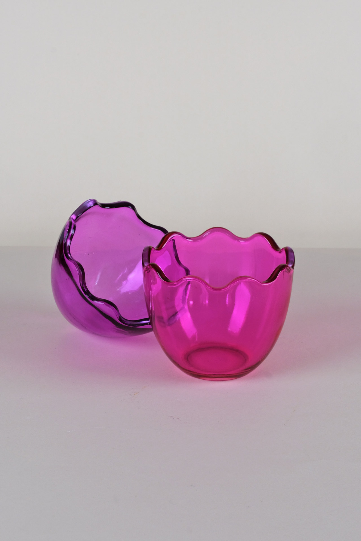 Glore-Pink and Purple Magnolia Serving Bowl with Lid 4