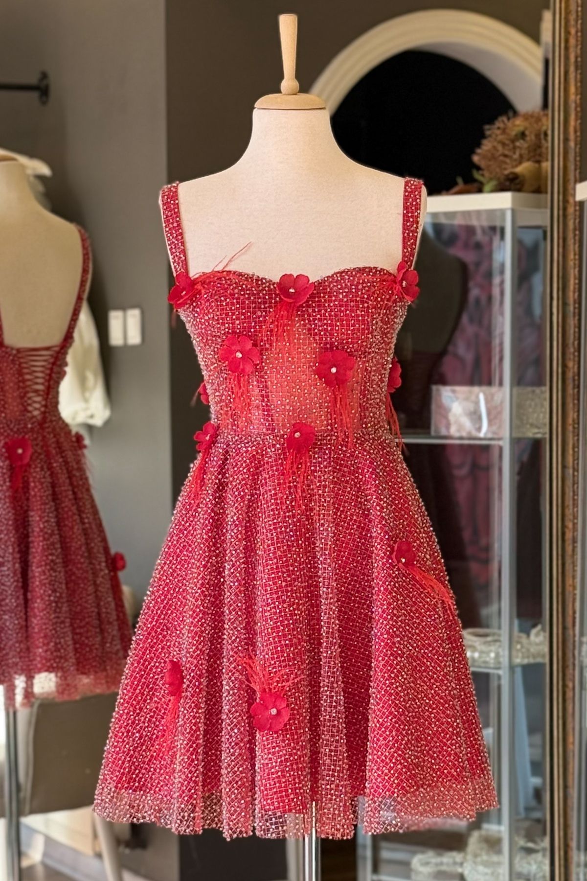 Lenta Moda-Mini Evening Dress and Evening Dress with Red Beaded Lace Covering and Three-Dimensional Flower Detail 1