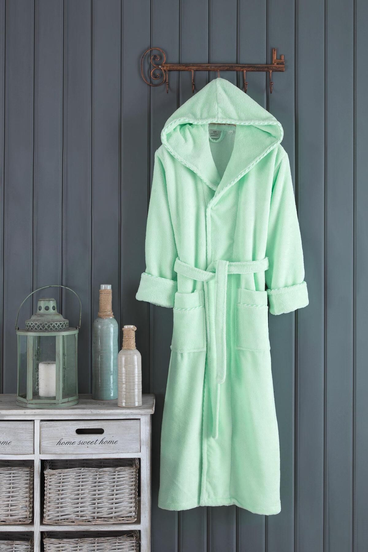 VAROL-Hooded Bamboo Bathrobe with Piping 1