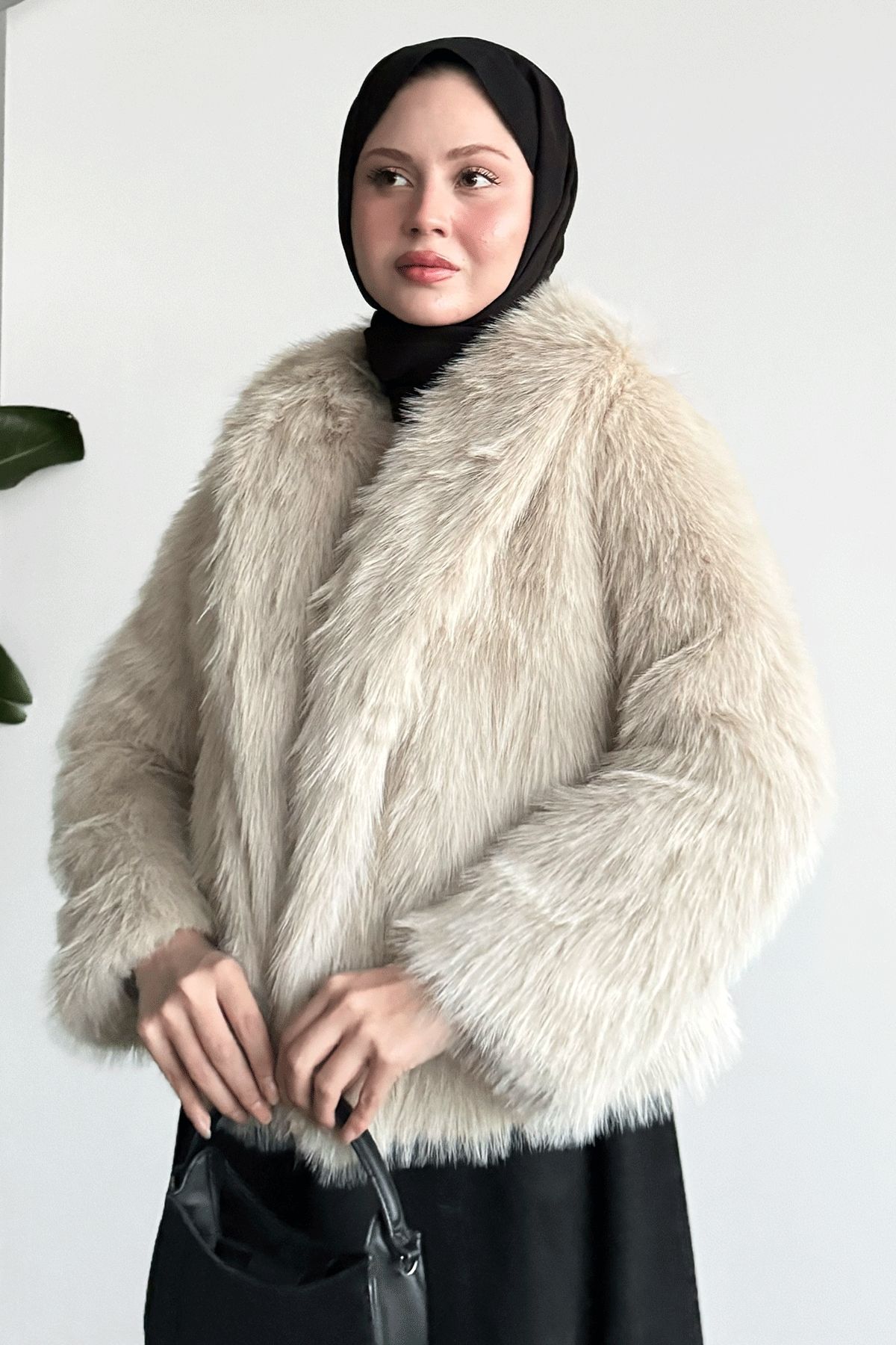 InStyle-Lined Short Beige Fur 4