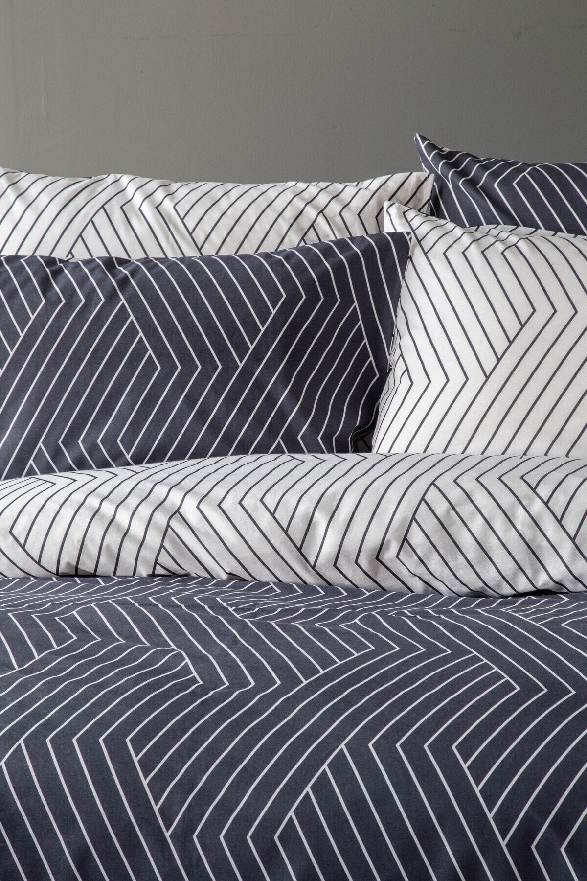 Leruum London-Oslo Double Navy Blue Duvet Cover Set with 2 Pillowcases Double Sided Stripes 200X220 3