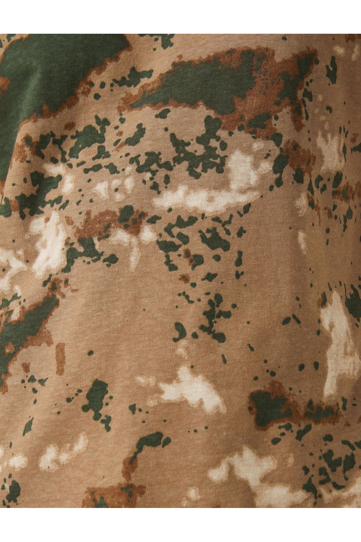 Koton-T-Shirt mit Tarnmuster 6
