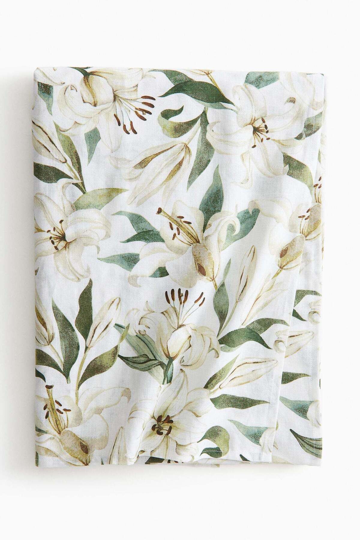 H&M-Patterned tablecloth 2