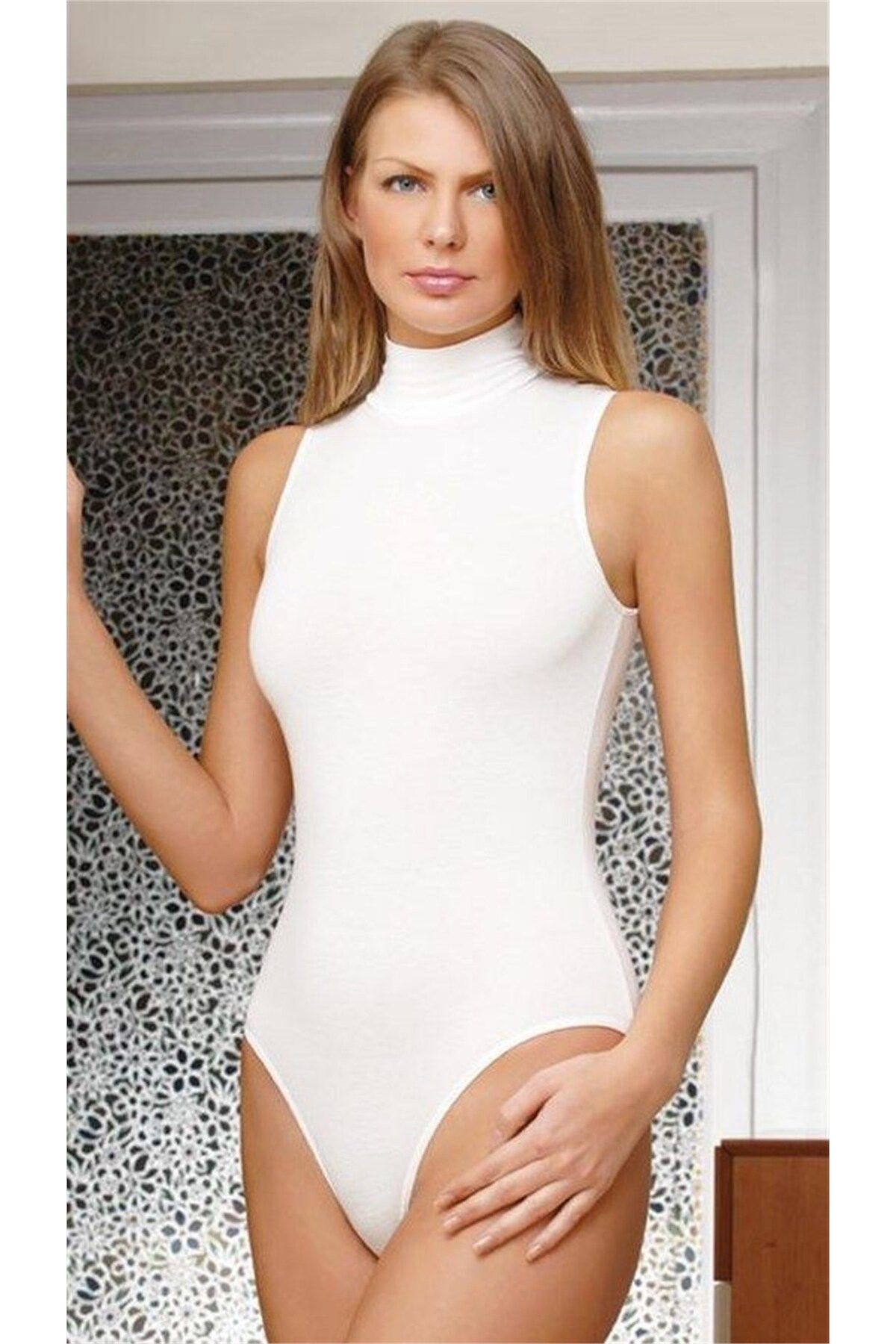 ASFSTORE Nbb 2950 Boğazlı Kolsuz Çıtçıtlı Body