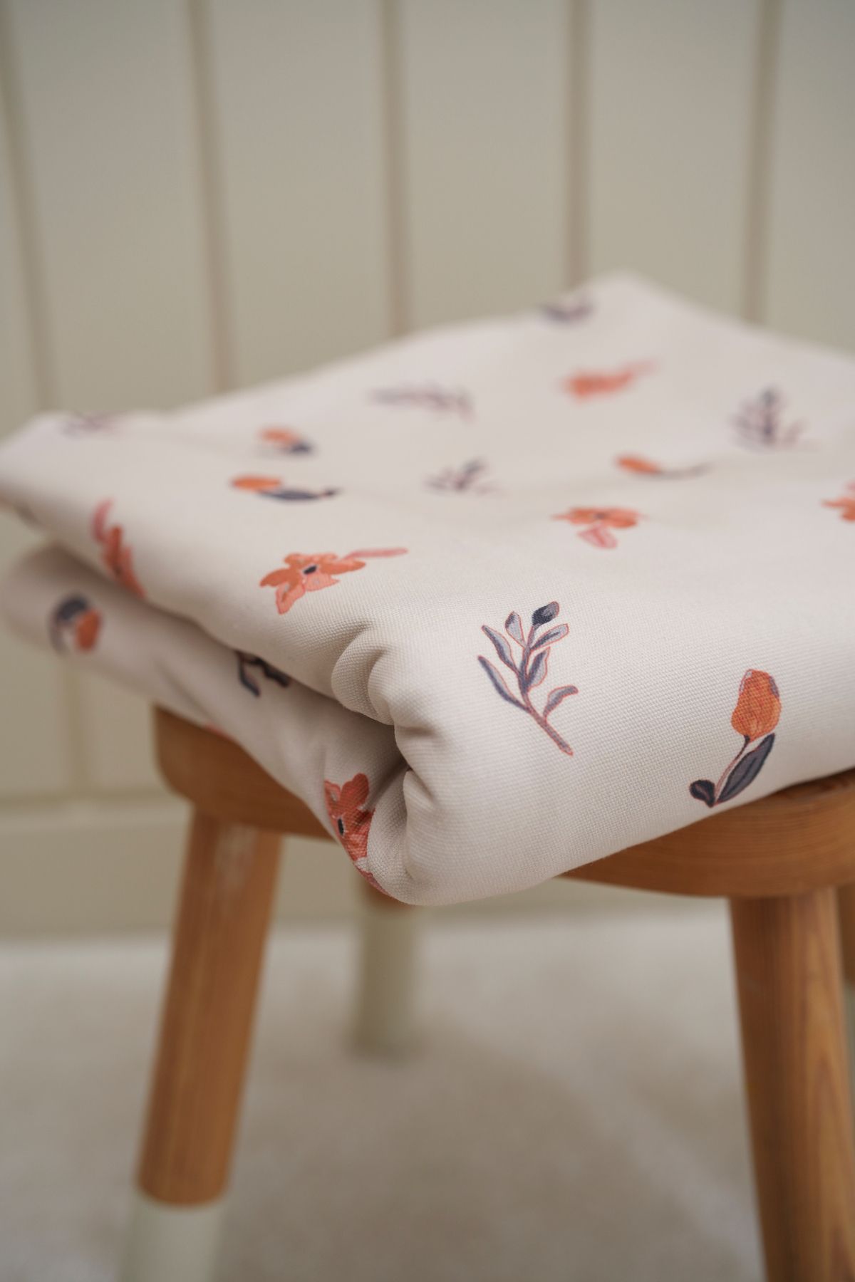 Tuğba Kuğu-Printed Panama Fabric (100% Cotton) |   Tiny Tulips 7