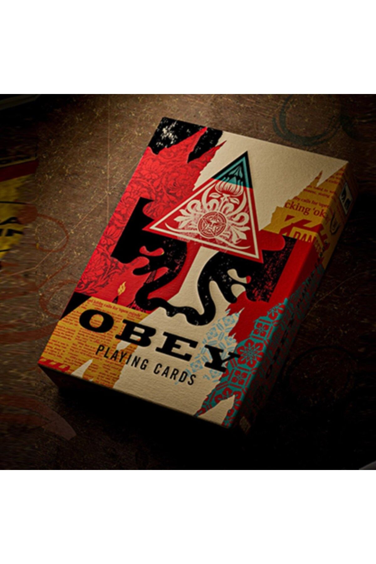 کارت‌های بازی تئوری11 مدل Obey Collage Edition - مجموعه محدود و کالکسیونی با طراحی ویژه OyuncaklarÜlkesi