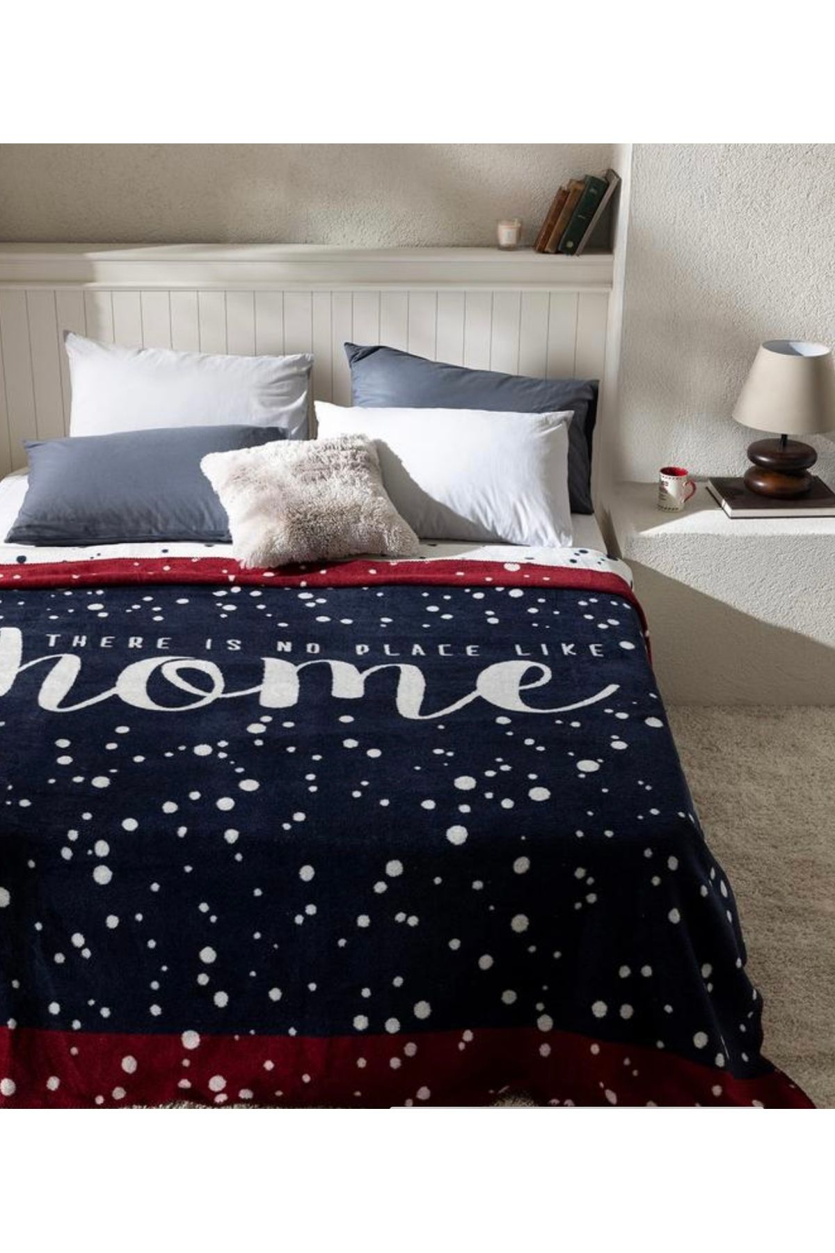 پتوی یک نفره آبی یتو Vannes تک پنبه ژاکارد پتو Navy Blue 150X 200 سانتی متر  Madame Coco