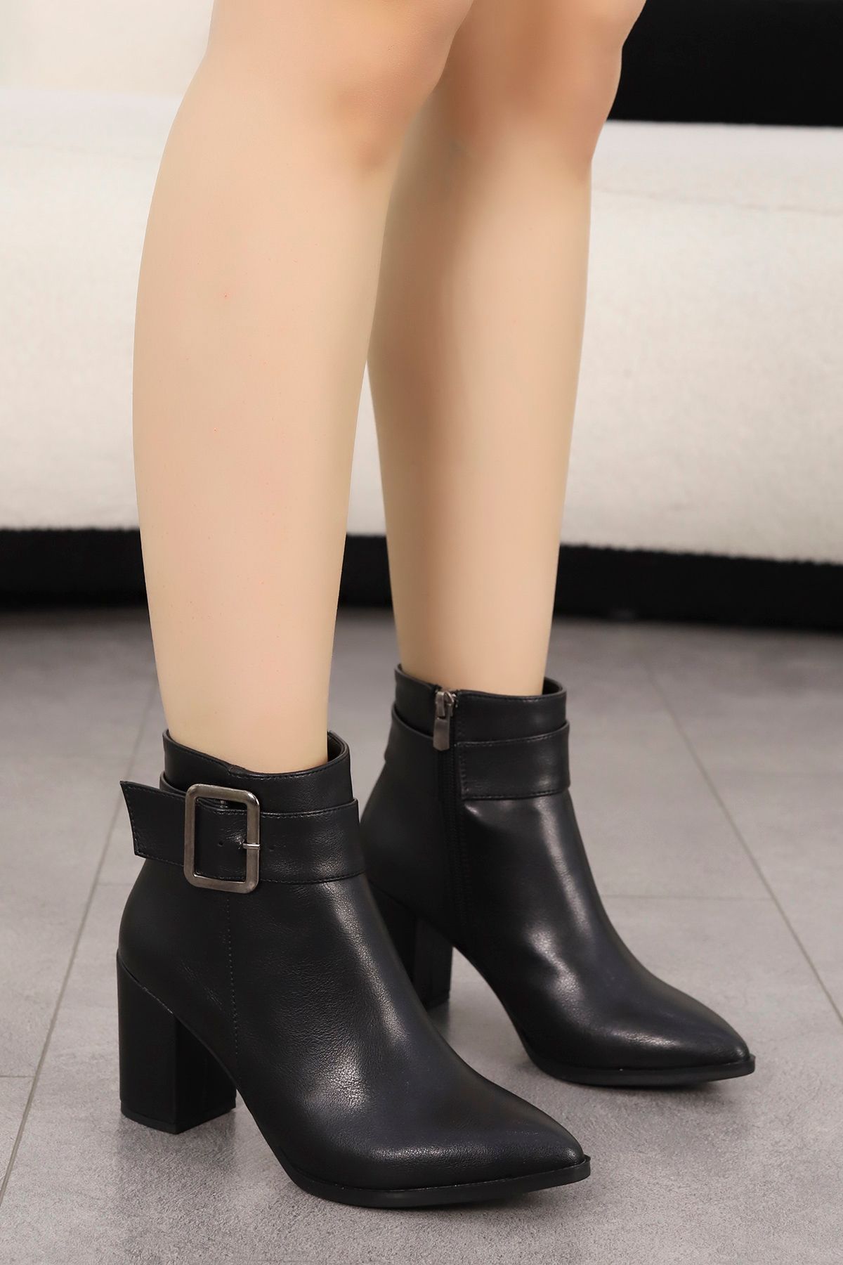 Mamito Ayakkabı-Mami 111 Buckle Detailed Heeled Boots 1