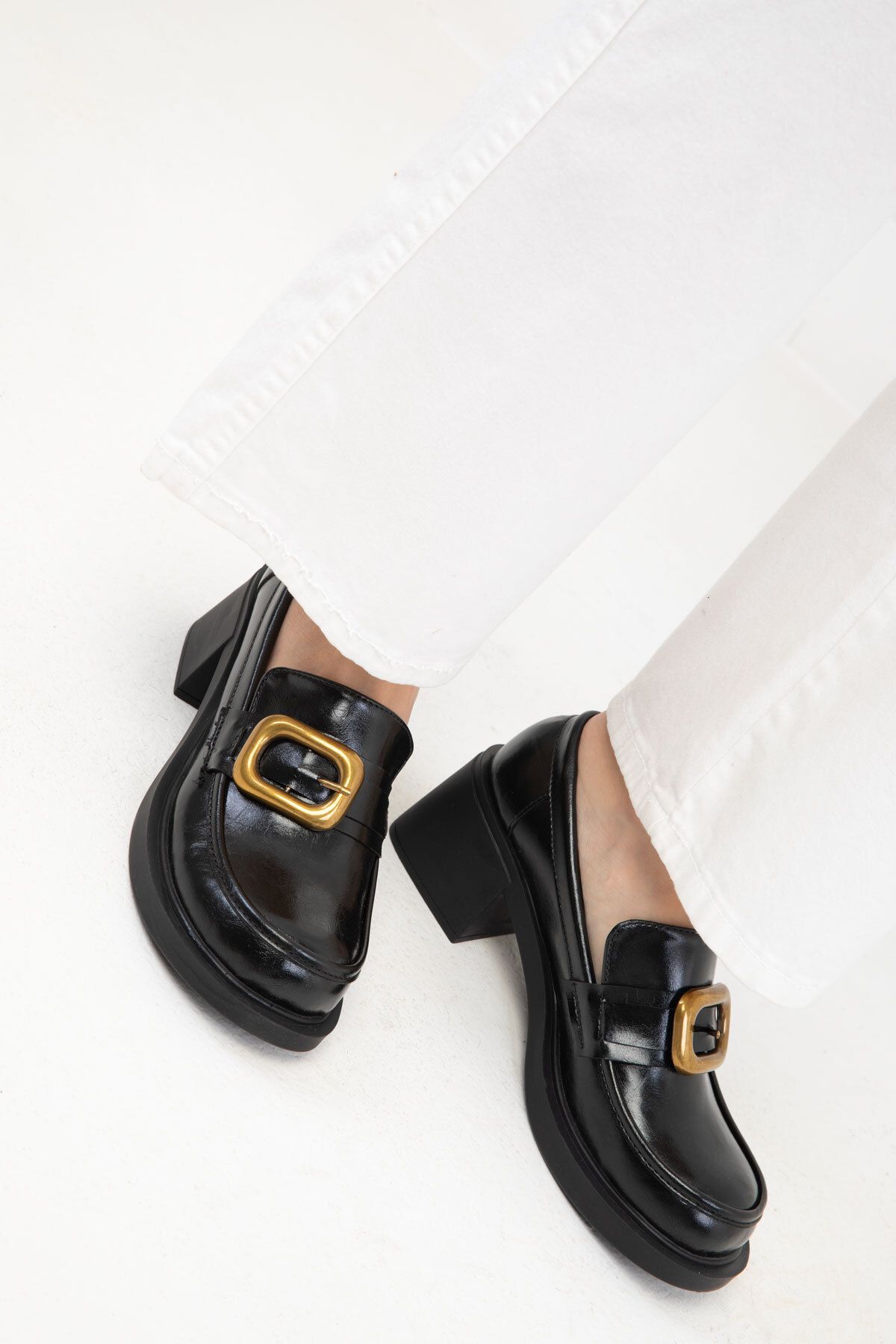SOHO-Women's Casual Shoes 20099 - Black 3