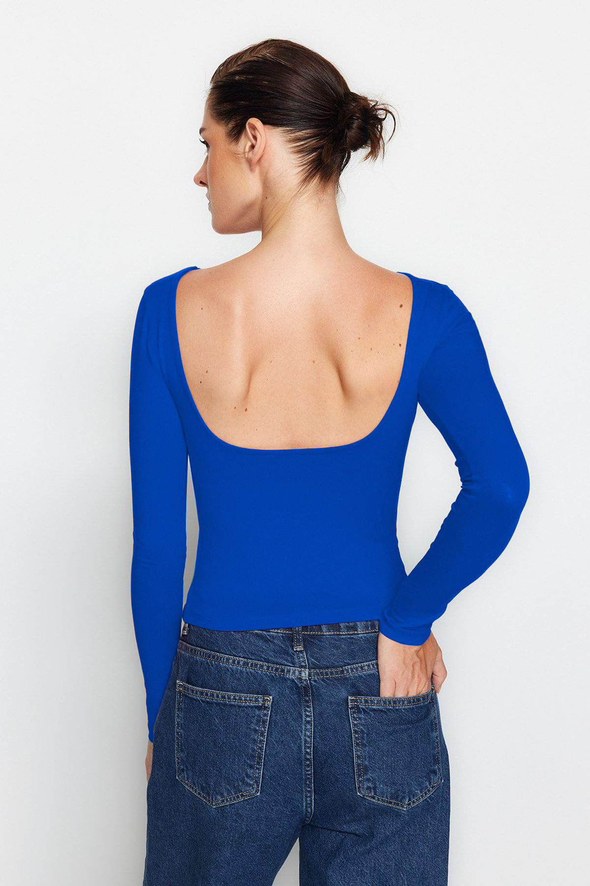 Trendyol Collection-Saks Bunte Baumwoll-Stretch-Bluse - Rückenfrei, Tailliert Twoaw24Bz00160 6
