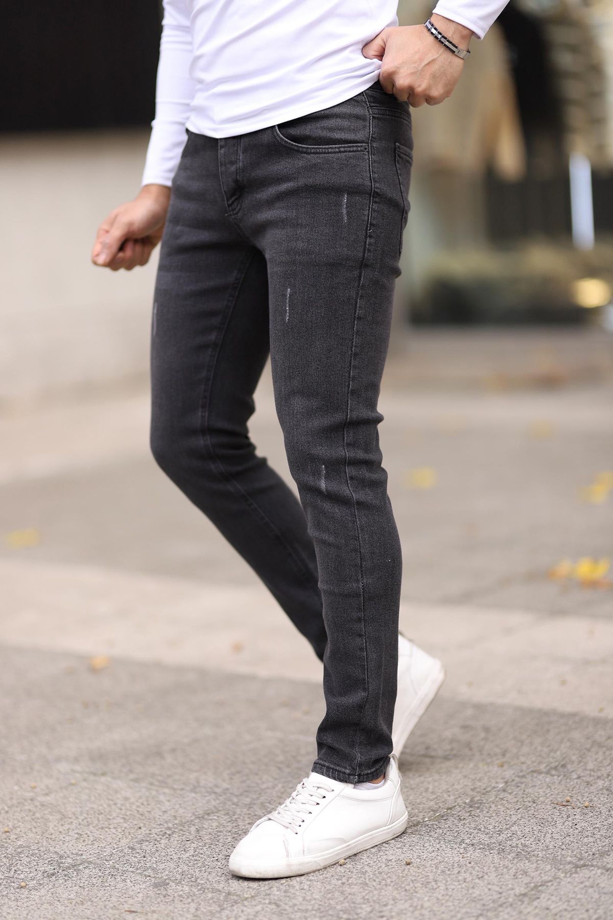 Trendyol Collection-Anthrazitfarbene, schmal geschnittene Jeans-Jeanshose TMNAW25JE00013 5