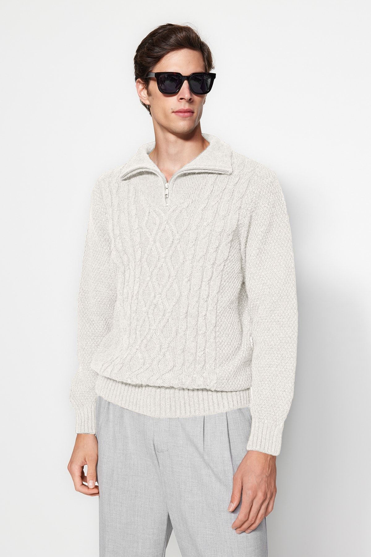 Trendyol Collection-Ecru Regular Half Rollkragenpullover aus Haarstrick TMNAW24KZ00047 5