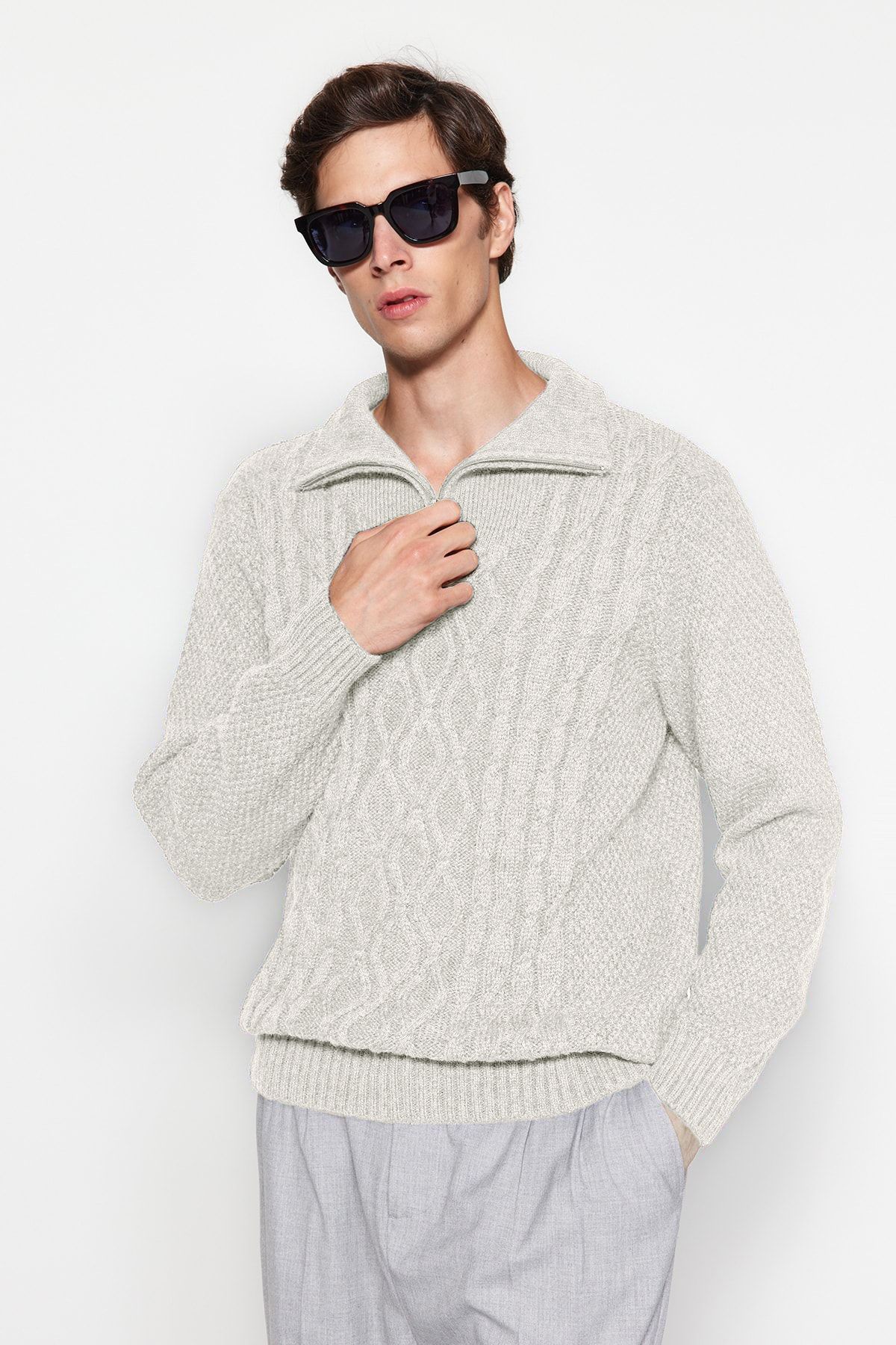 complete the look image