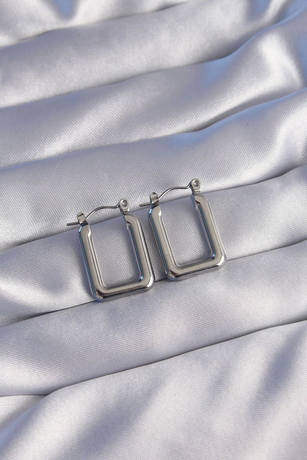 stainless steell-316L Steel Silver Color Rectangular Model Earrings - Tj-Bkp9038 1