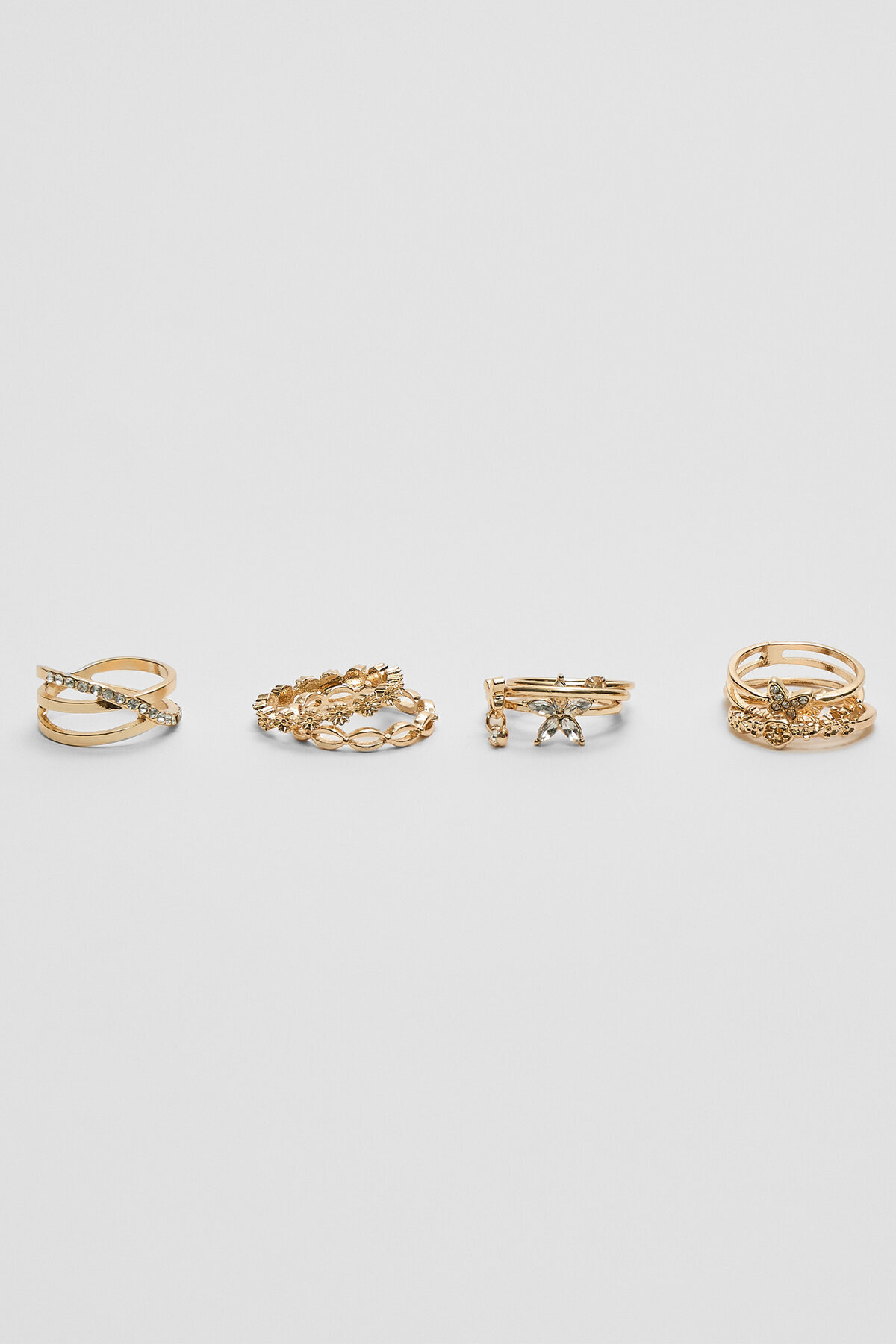 Stradivarius  9'lu kelebekli ve parlak taşlı yüzük seti - Görsel 4