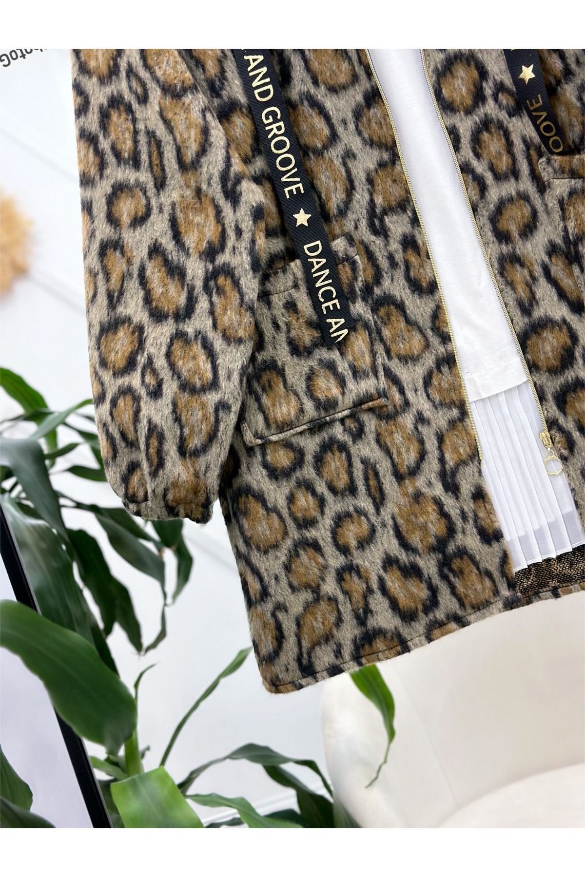 YEDİLALE-Leopard Pattern Stash Coat 5