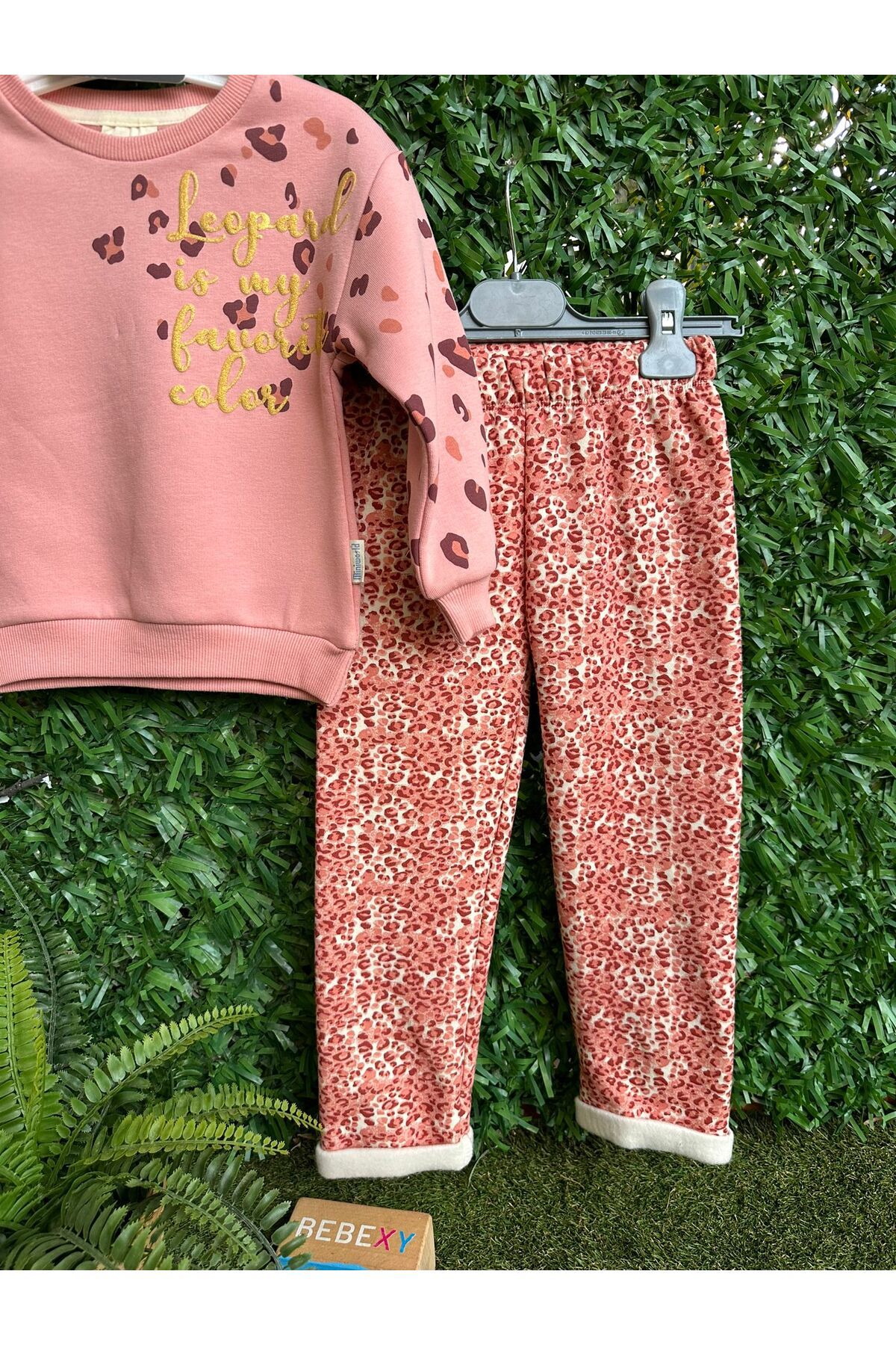 Miniworld-Leopard Patterned Bottom Top Set 4