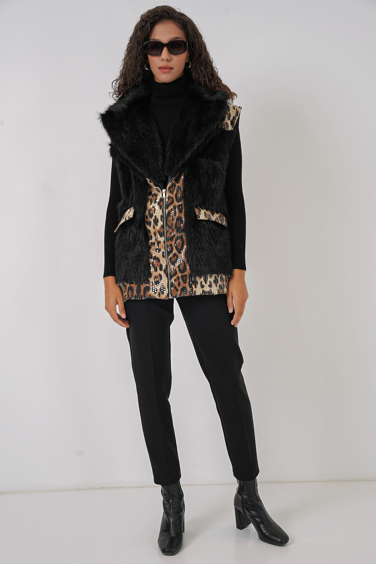 Bigdart-6806 Faux Fur Vest - Black 2