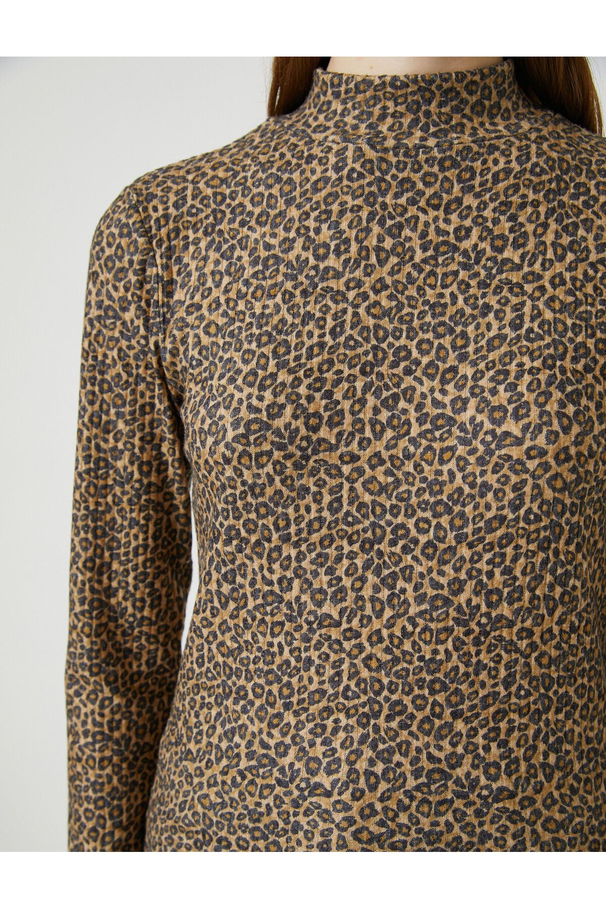 Koton-Leopard Patterned Blouse Half Turtleneck Slim Cut 5