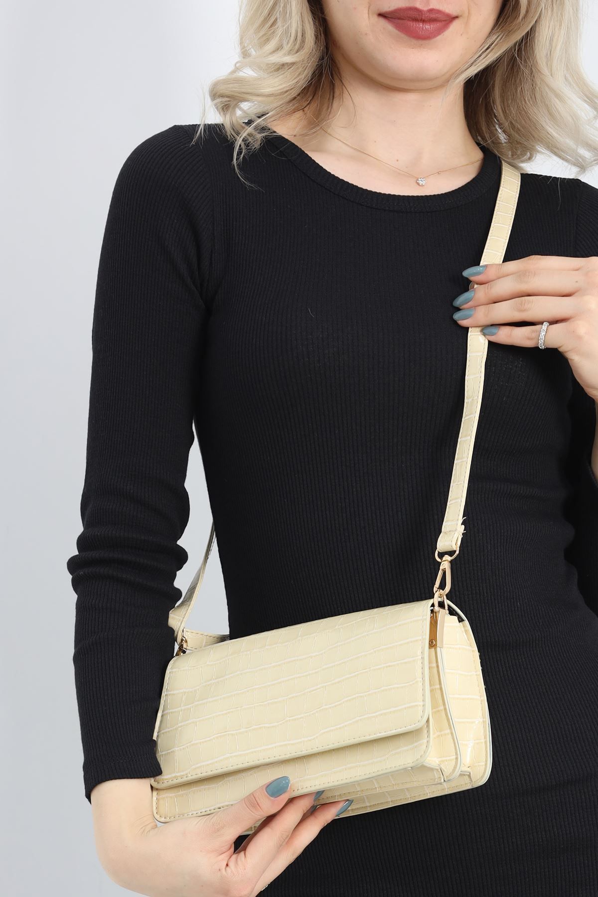 DBK Design by Kea-Cream Croco Arm Bag - 3006.1853. 2