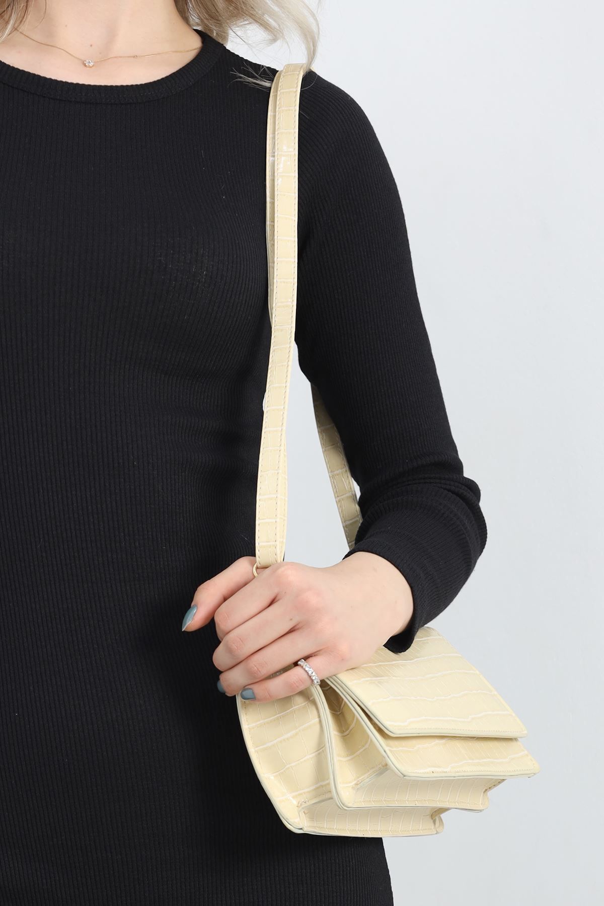 DBK Design by Kea-Cream Croco Arm Bag - 3006.1853. 4