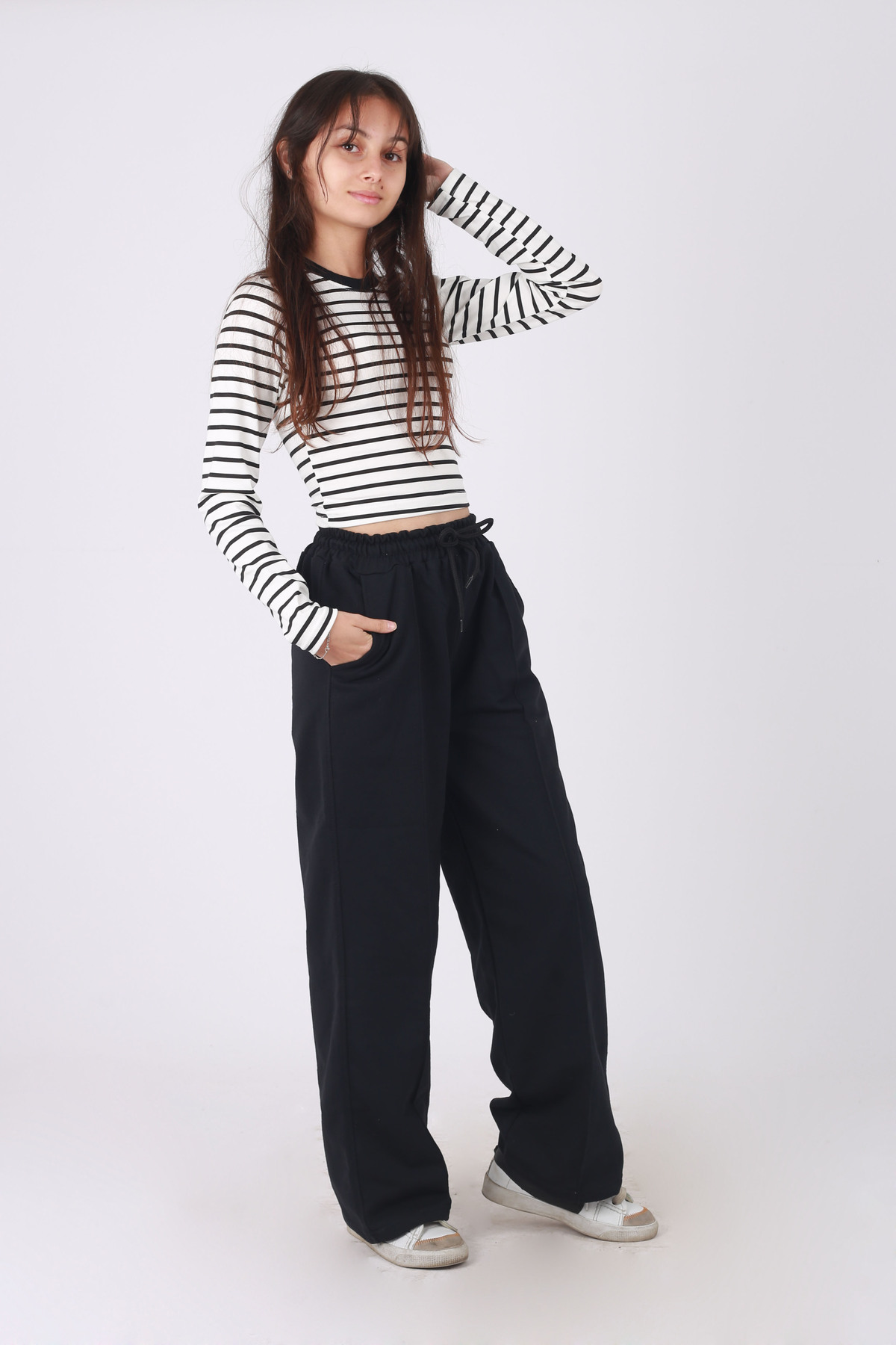 Girls Set with Pipe Leg, Oversized Sweatpants and Crop