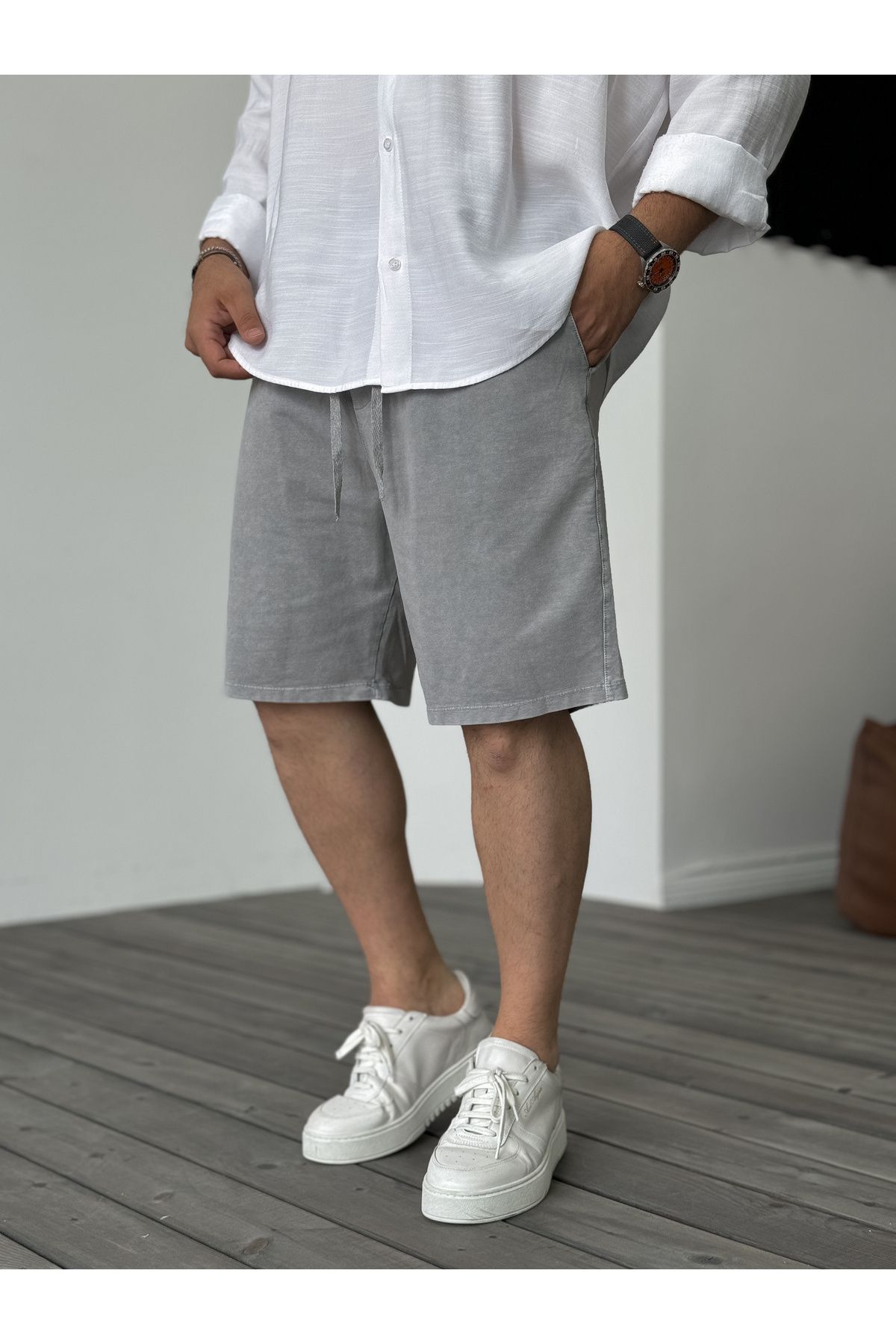 complete the look image