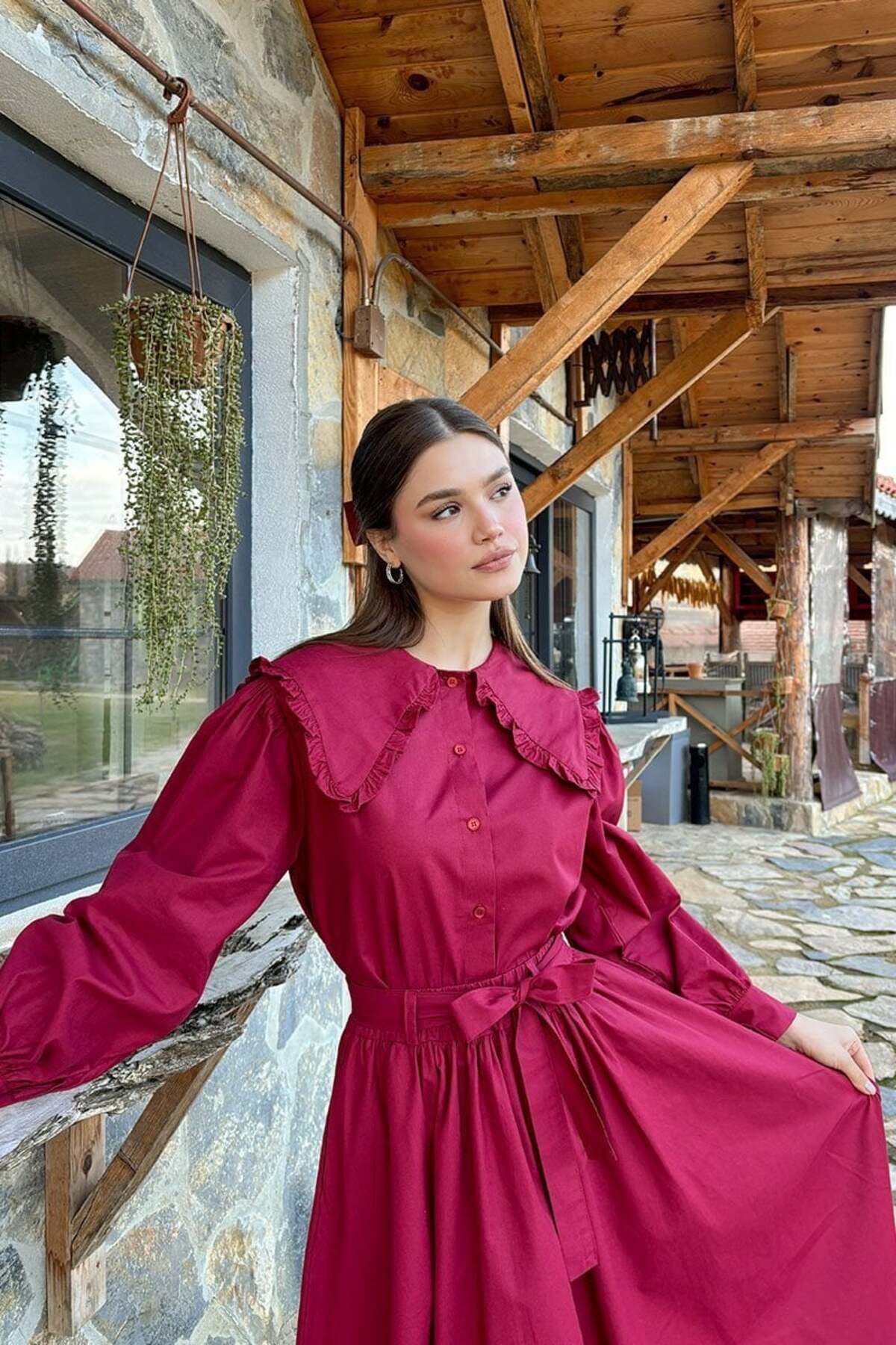 Ceylan Otantik-Burgundy Neckline Ruffle Crop Shirt 2