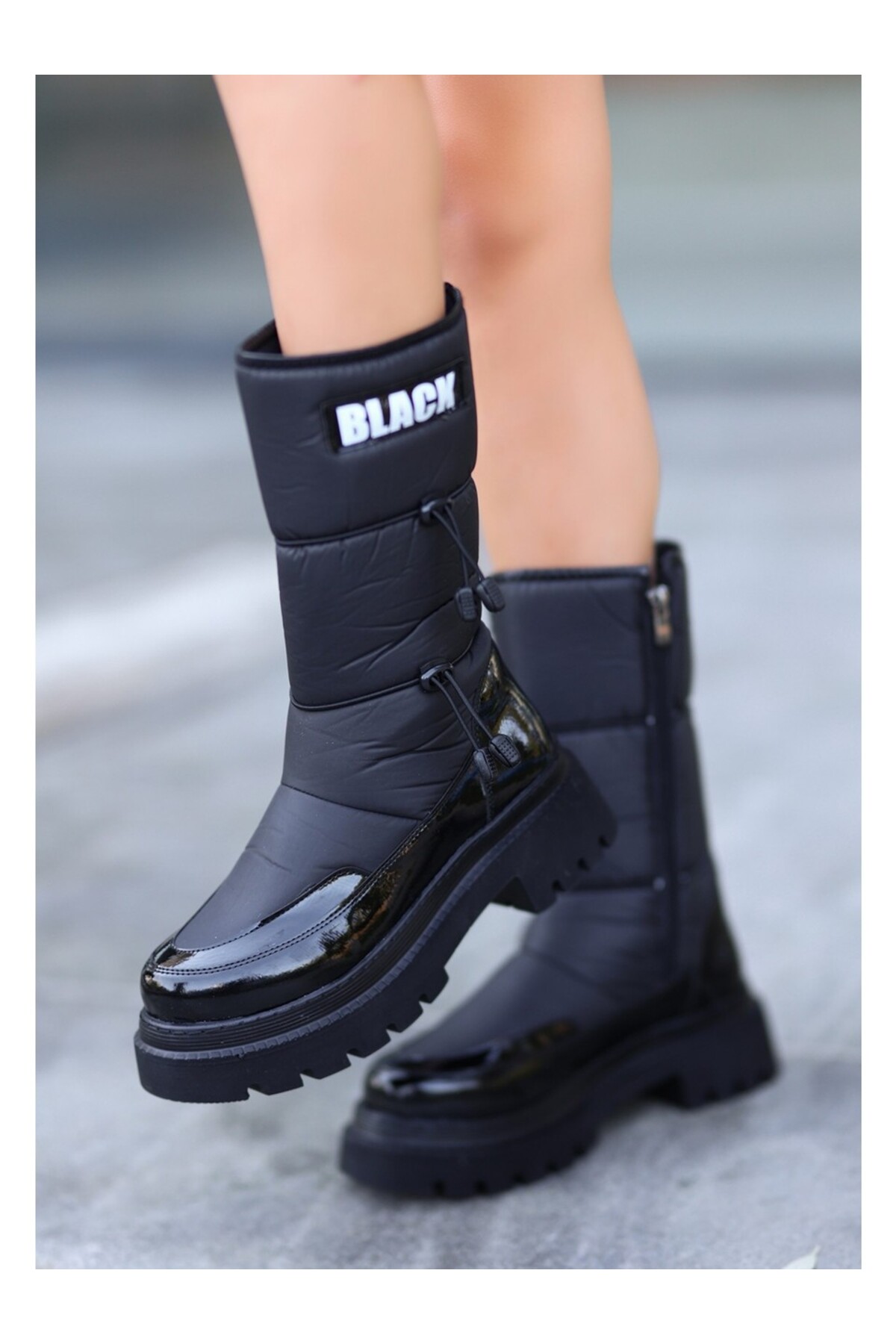 Siyah Rugan Kadın Kar Botu