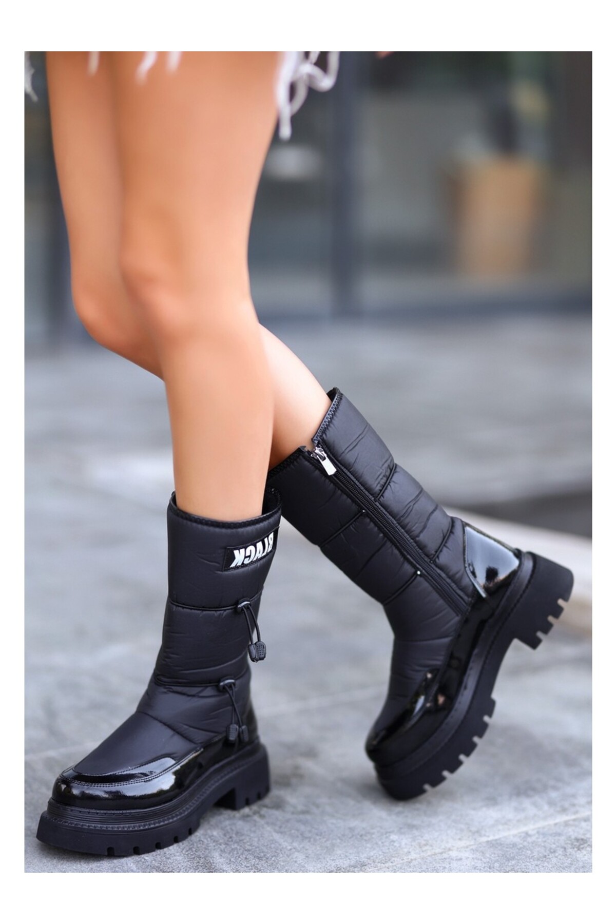 Siyah Rugan Kadın Kar Botu