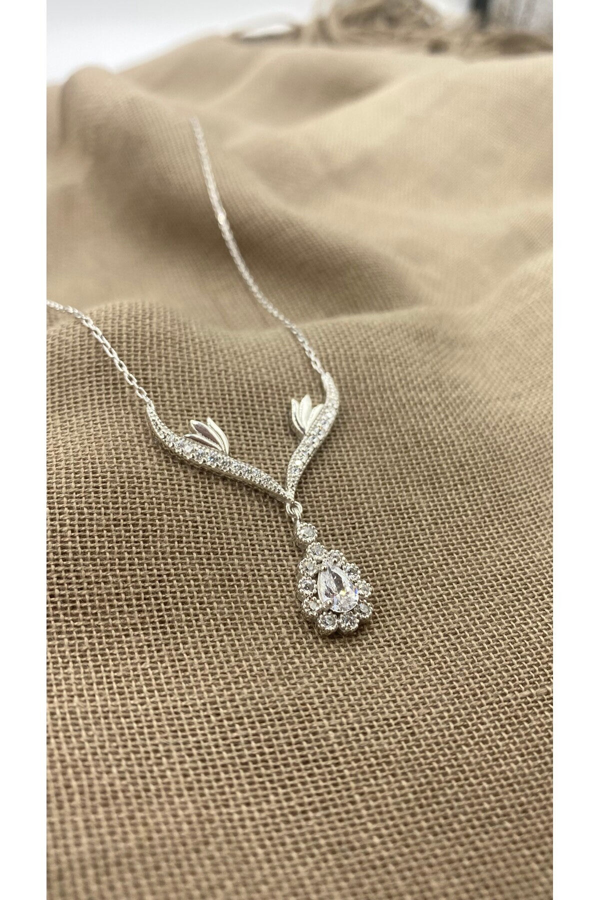 SURA SILVER Zirkon Taş Beyaz Damla Model Rodyum 925 Ayar Gümüş Kolye görsel 2