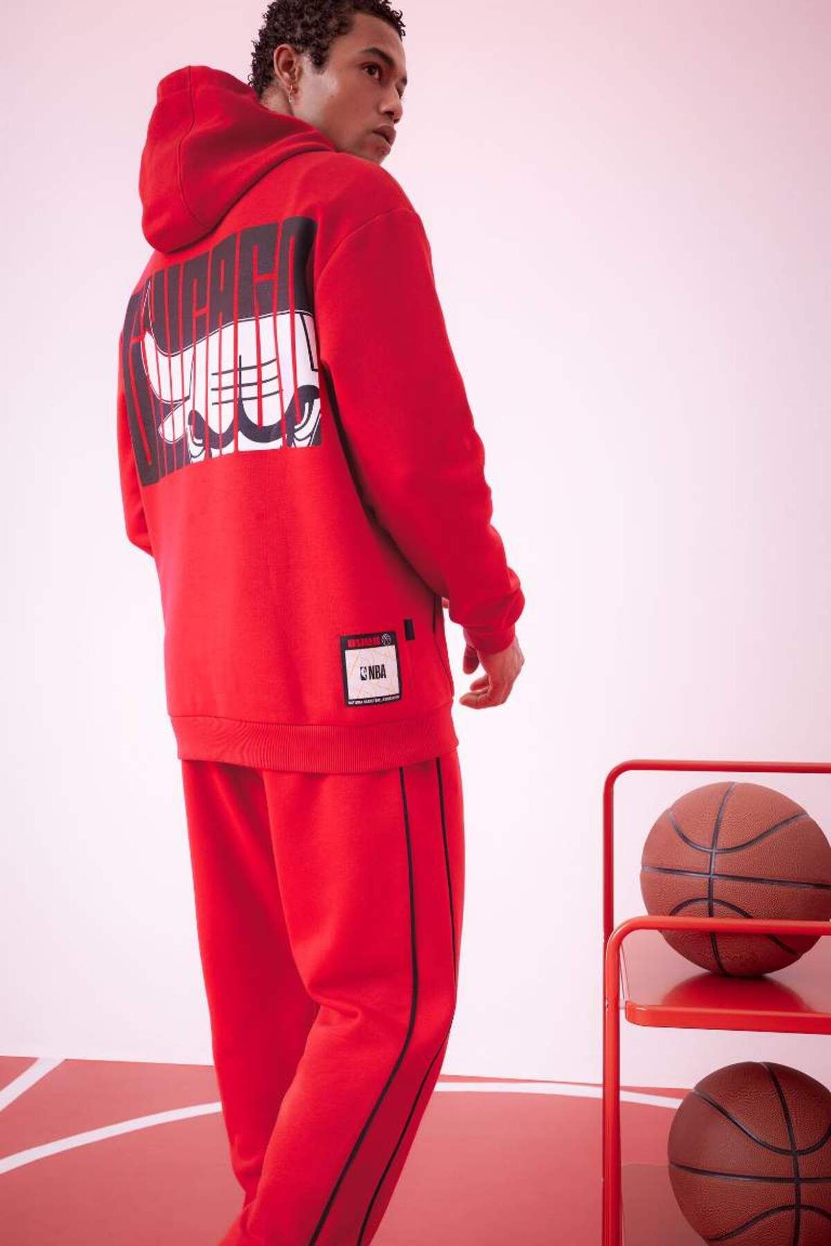 DeFacto-Defactofit - Nba Chicago Bulls Pocket Hooded Sweatshirt 3